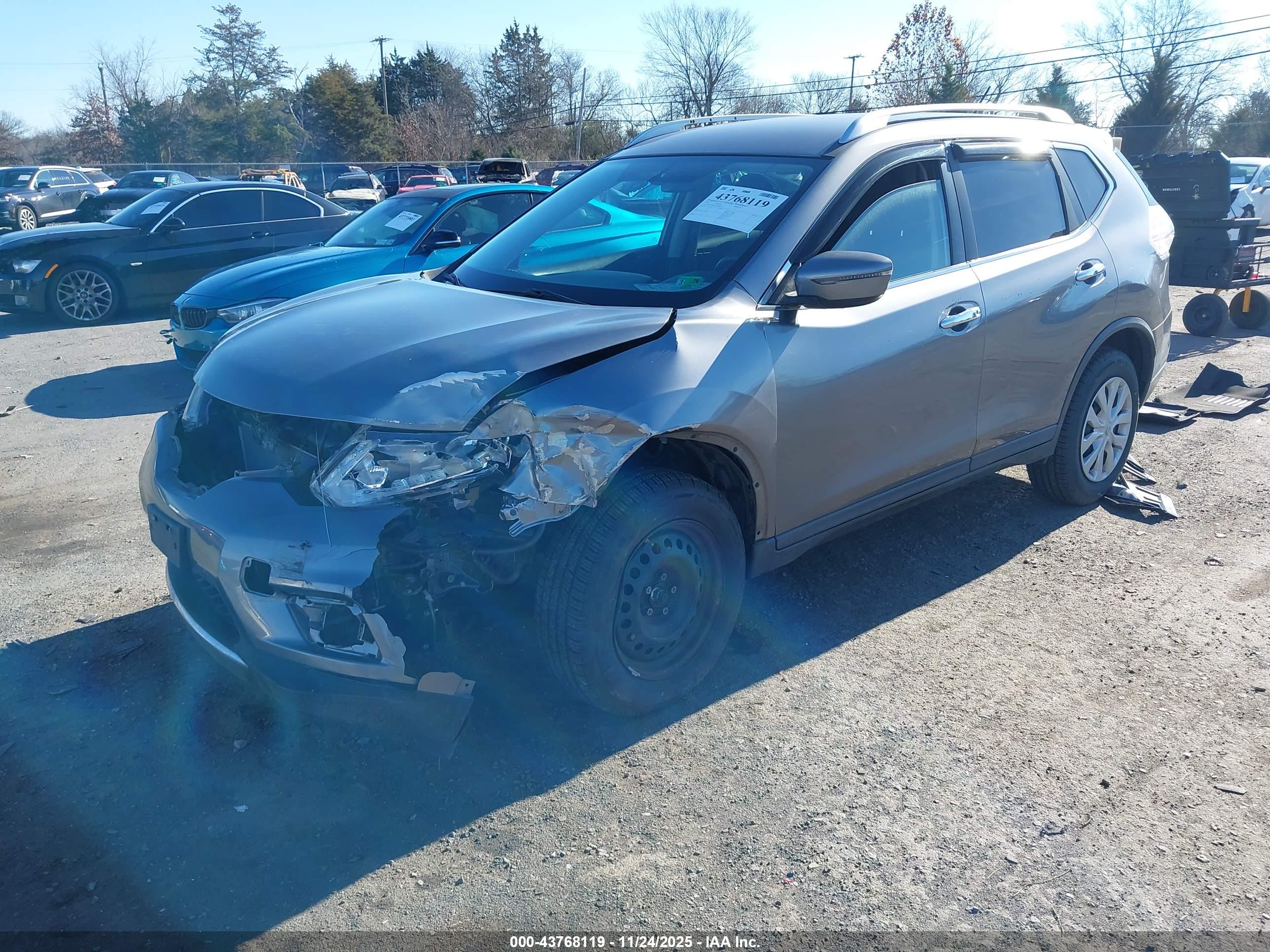 NISSAN ROGUE image 2