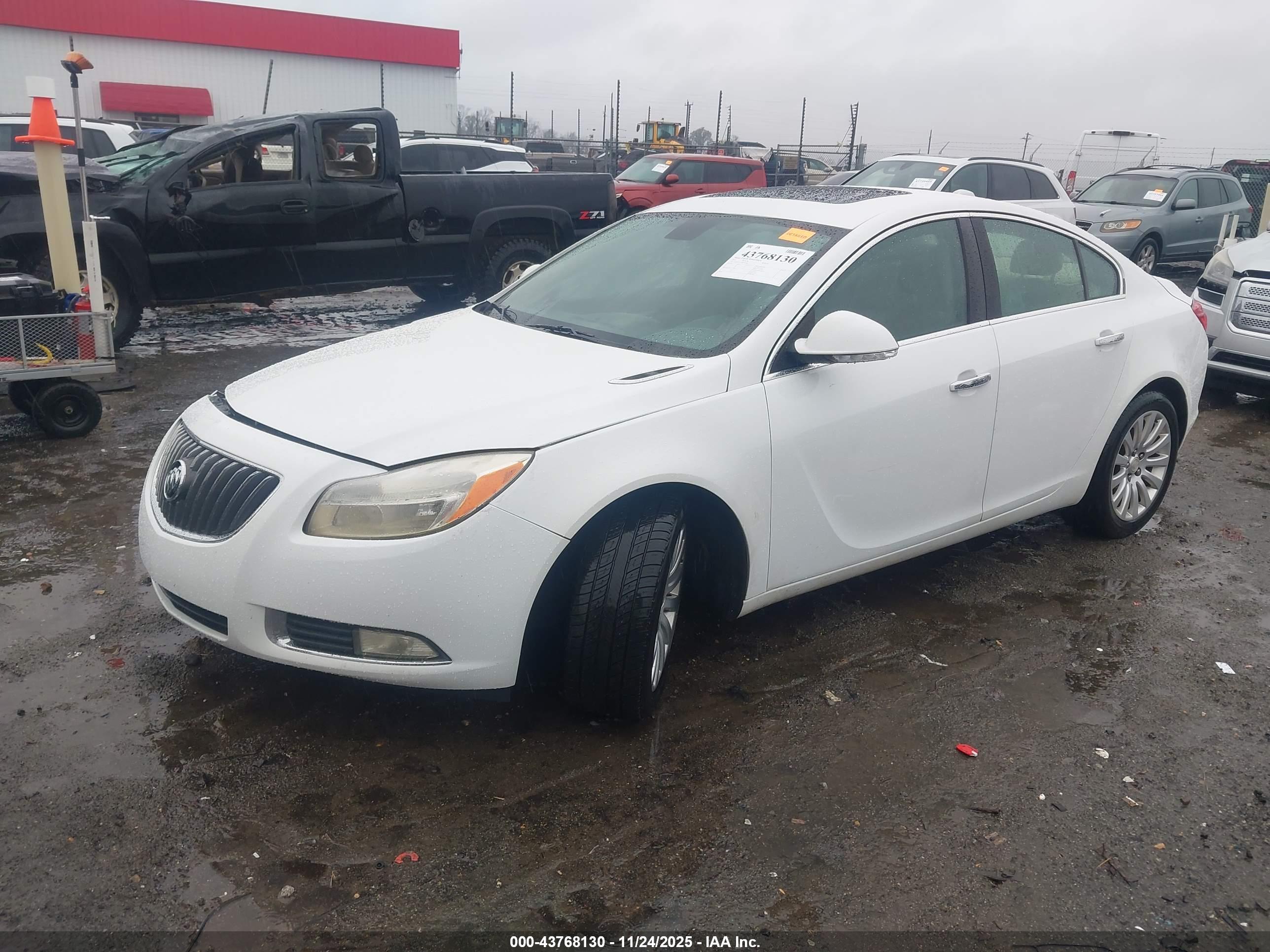 BUICK REGAL image 2