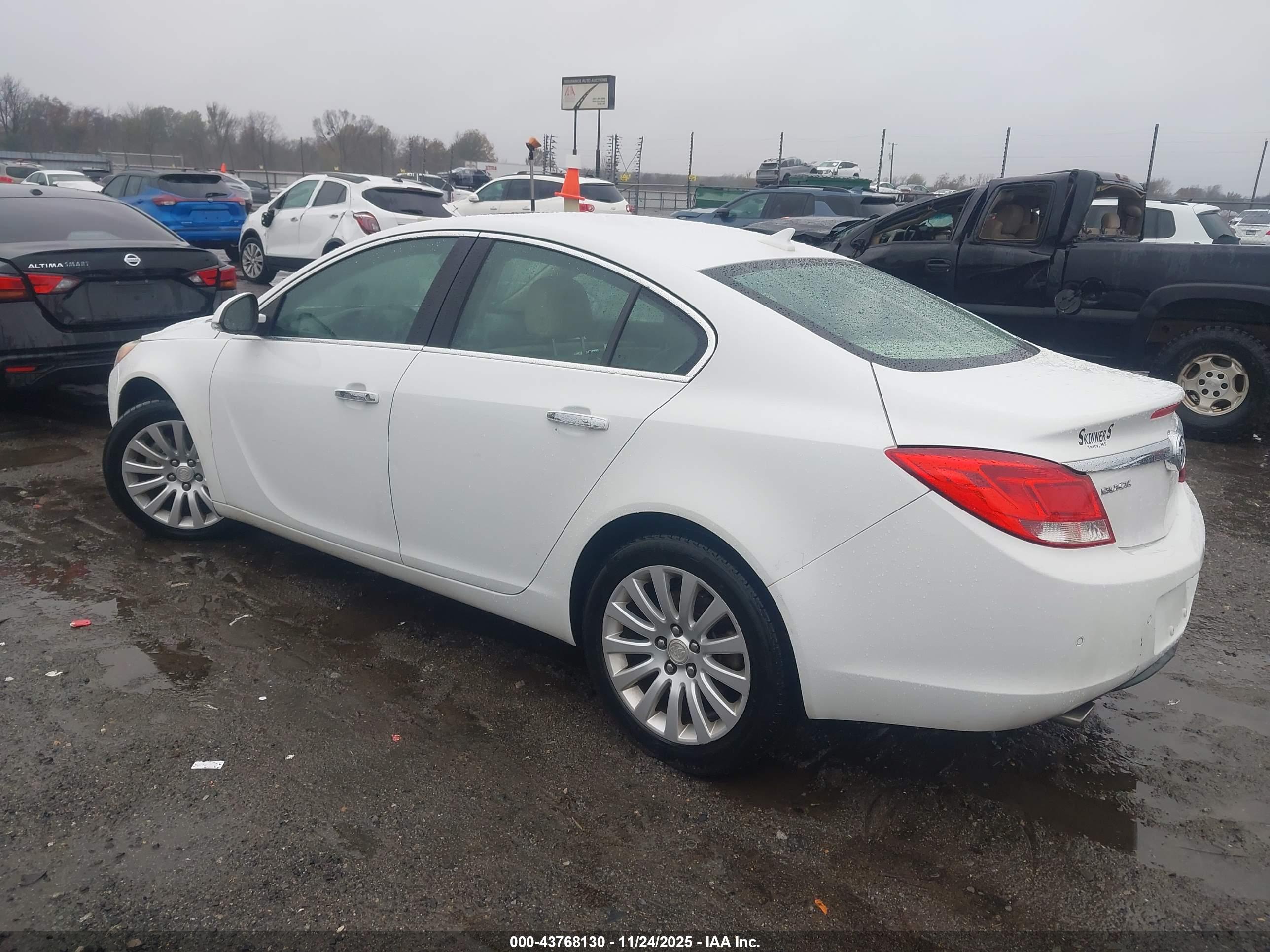 BUICK REGAL image 3