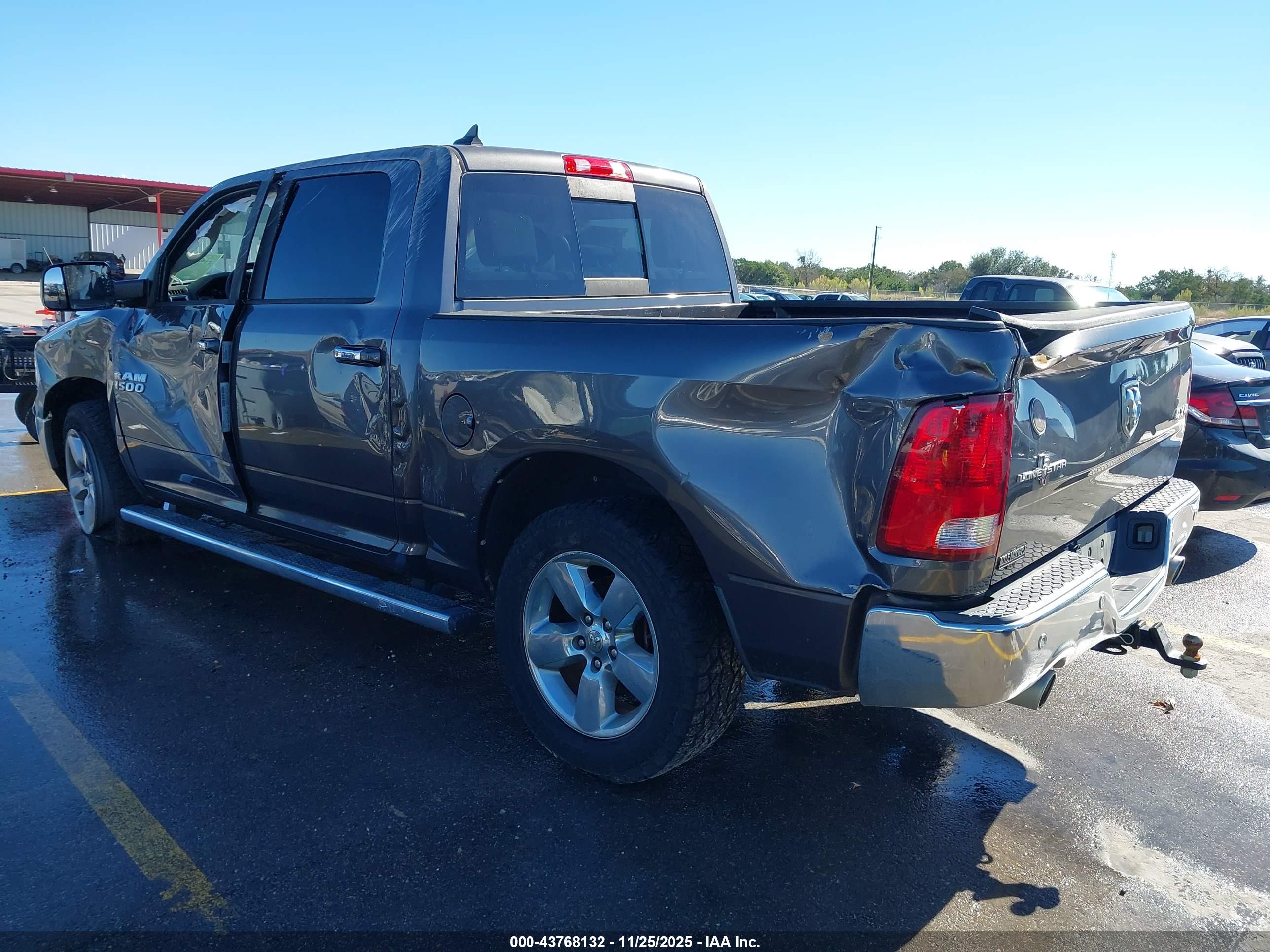 RAM 1500 image 3