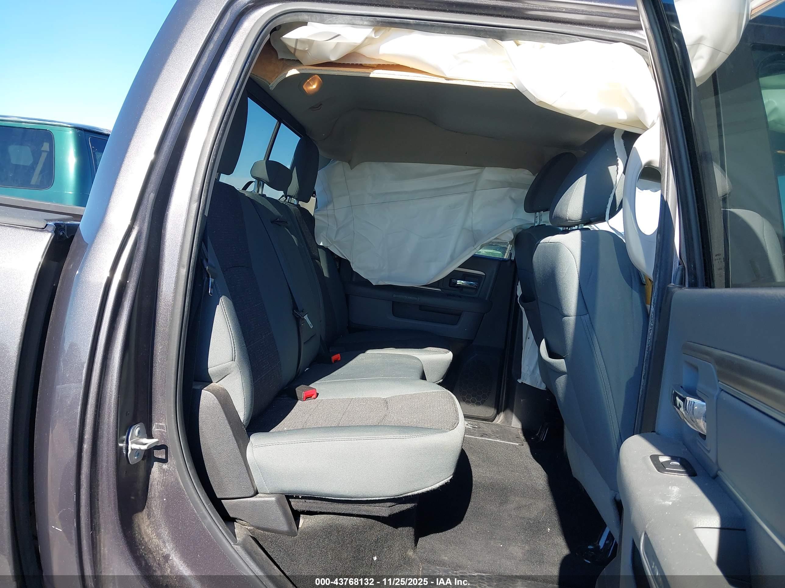 RAM 1500 image 8