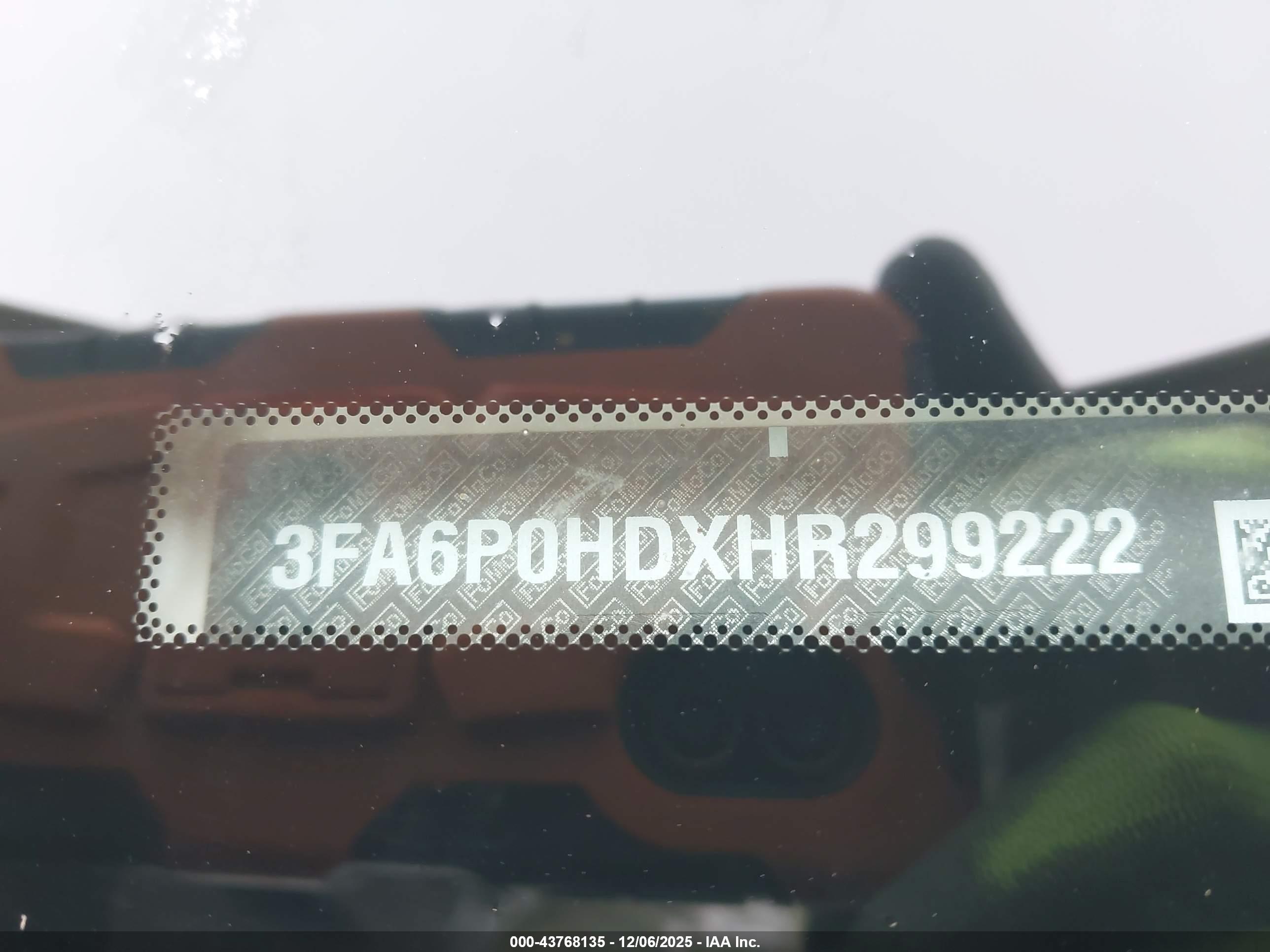 FORD FUSION image 9