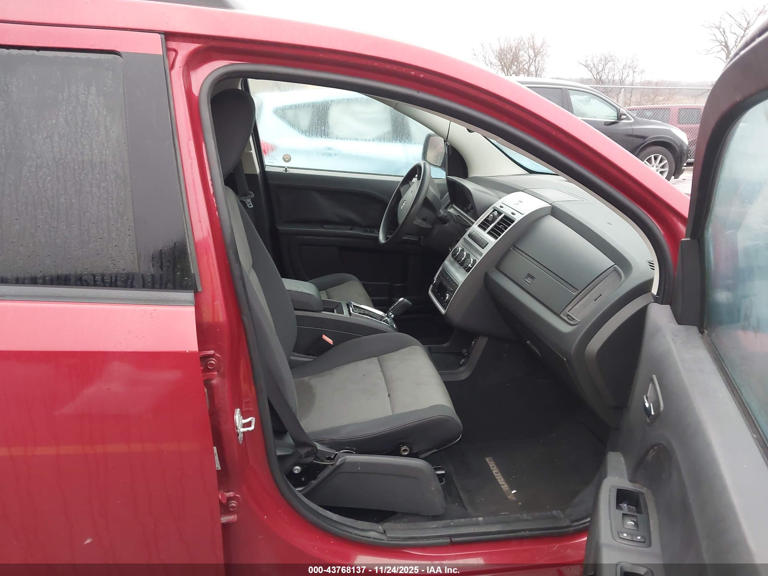 DODGE JOURNEY image 5
