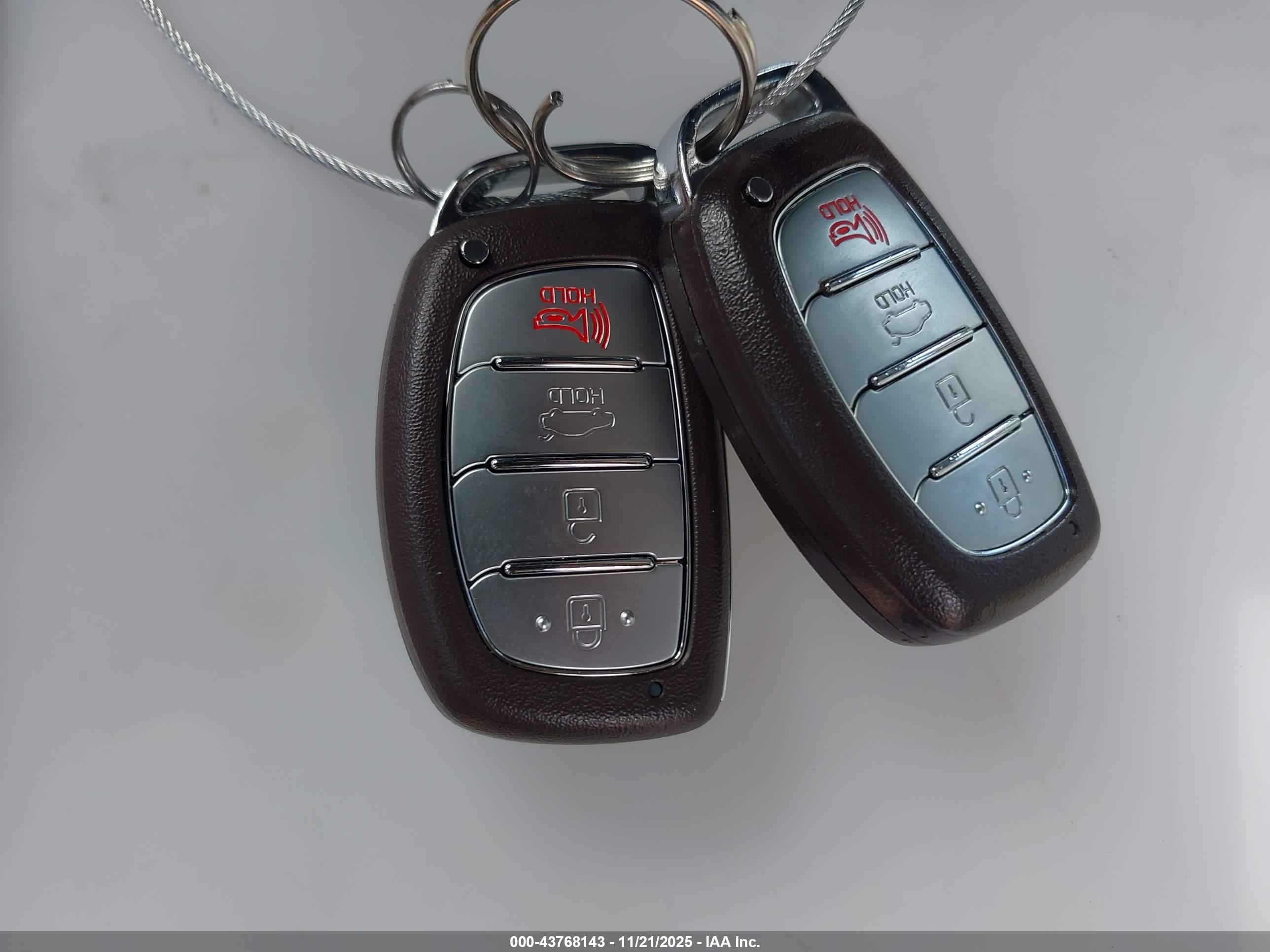 HYUNDAI SONATA image 11