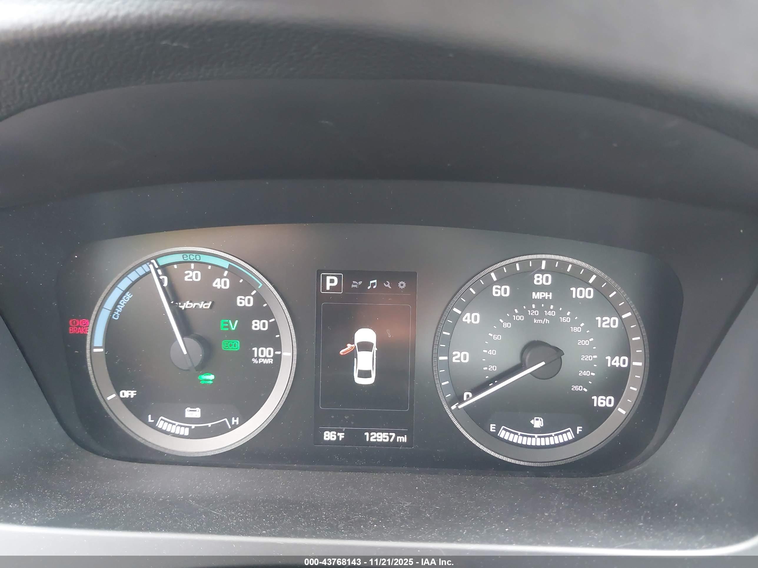 HYUNDAI SONATA image 7
