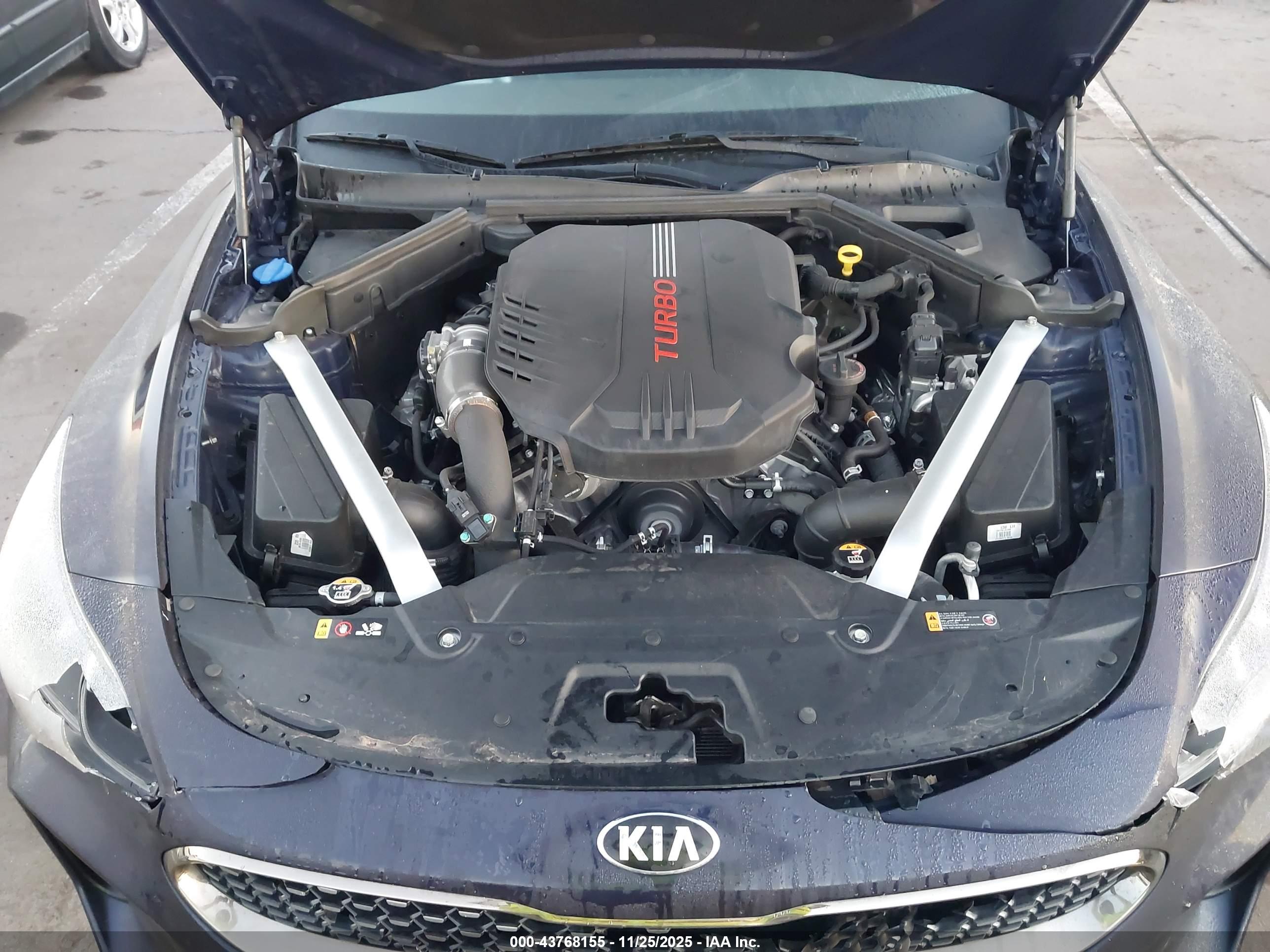 KIA STINGER image 10
