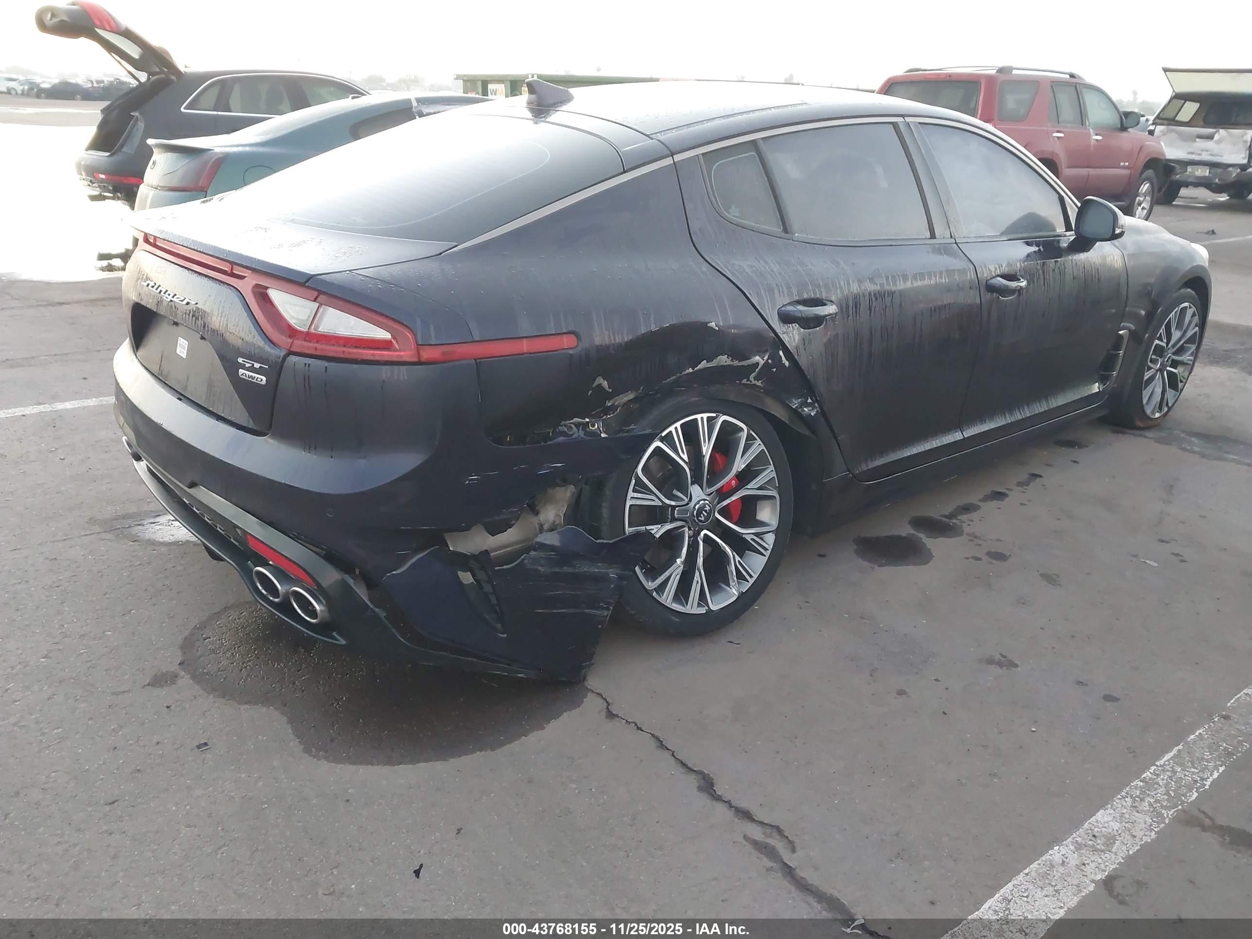 KIA STINGER image 4
