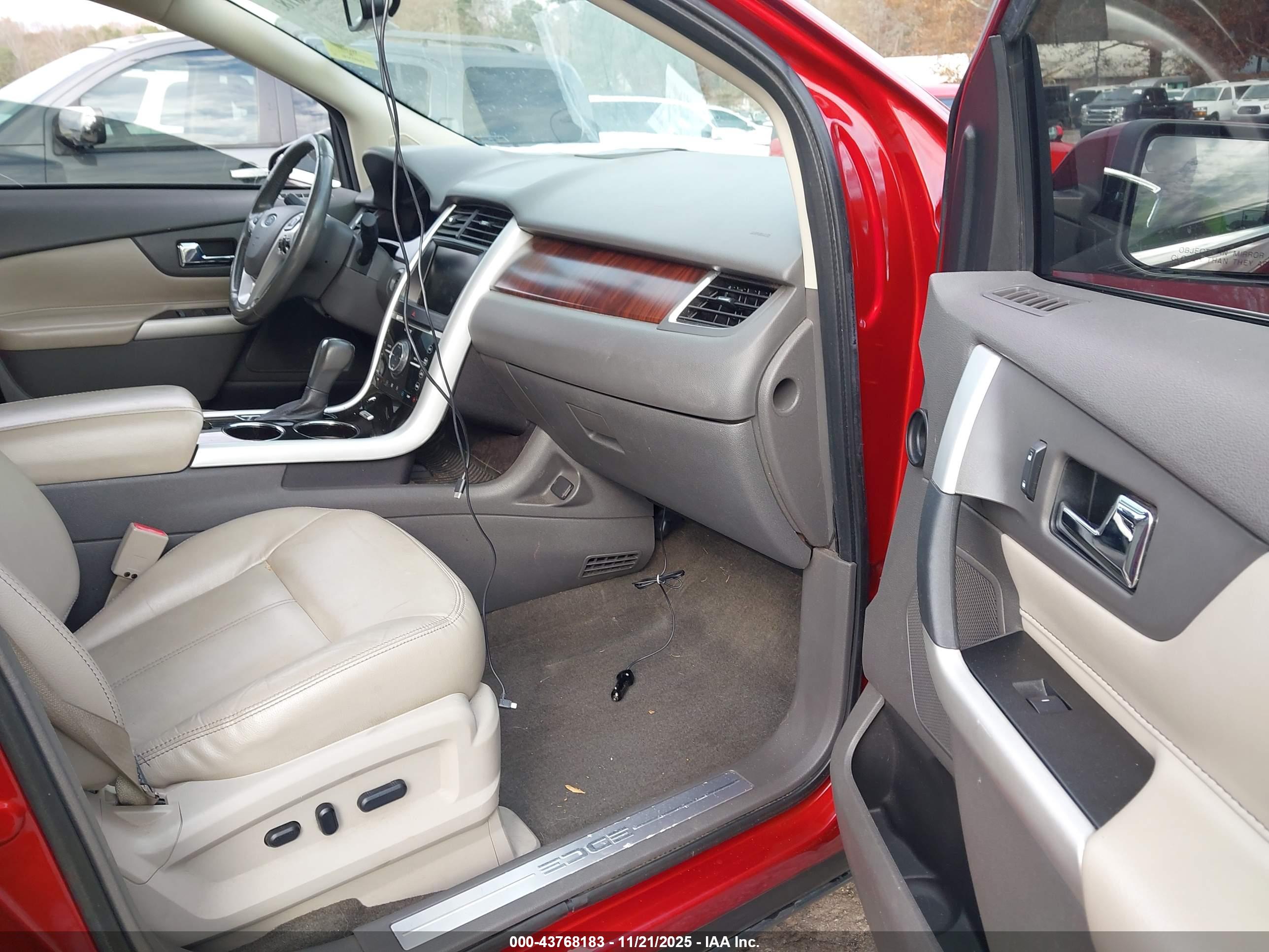 FORD EDGE image 5