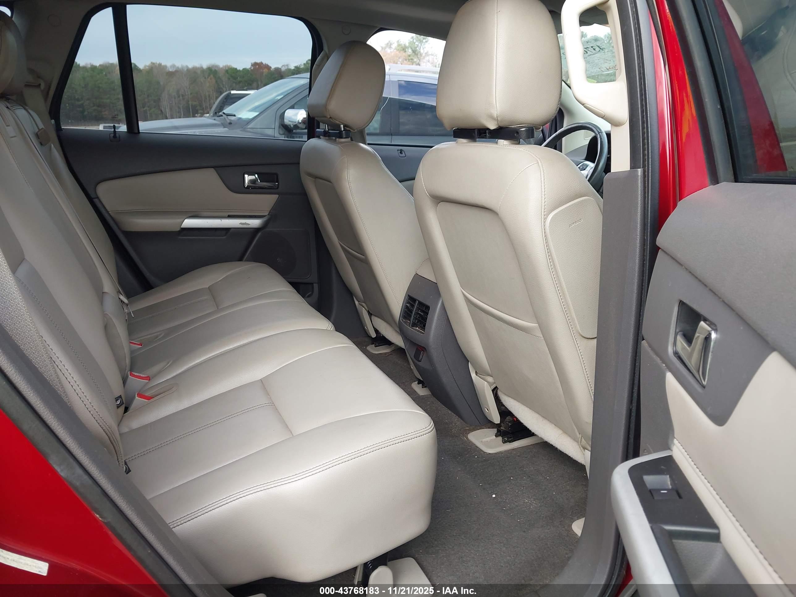FORD EDGE image 8