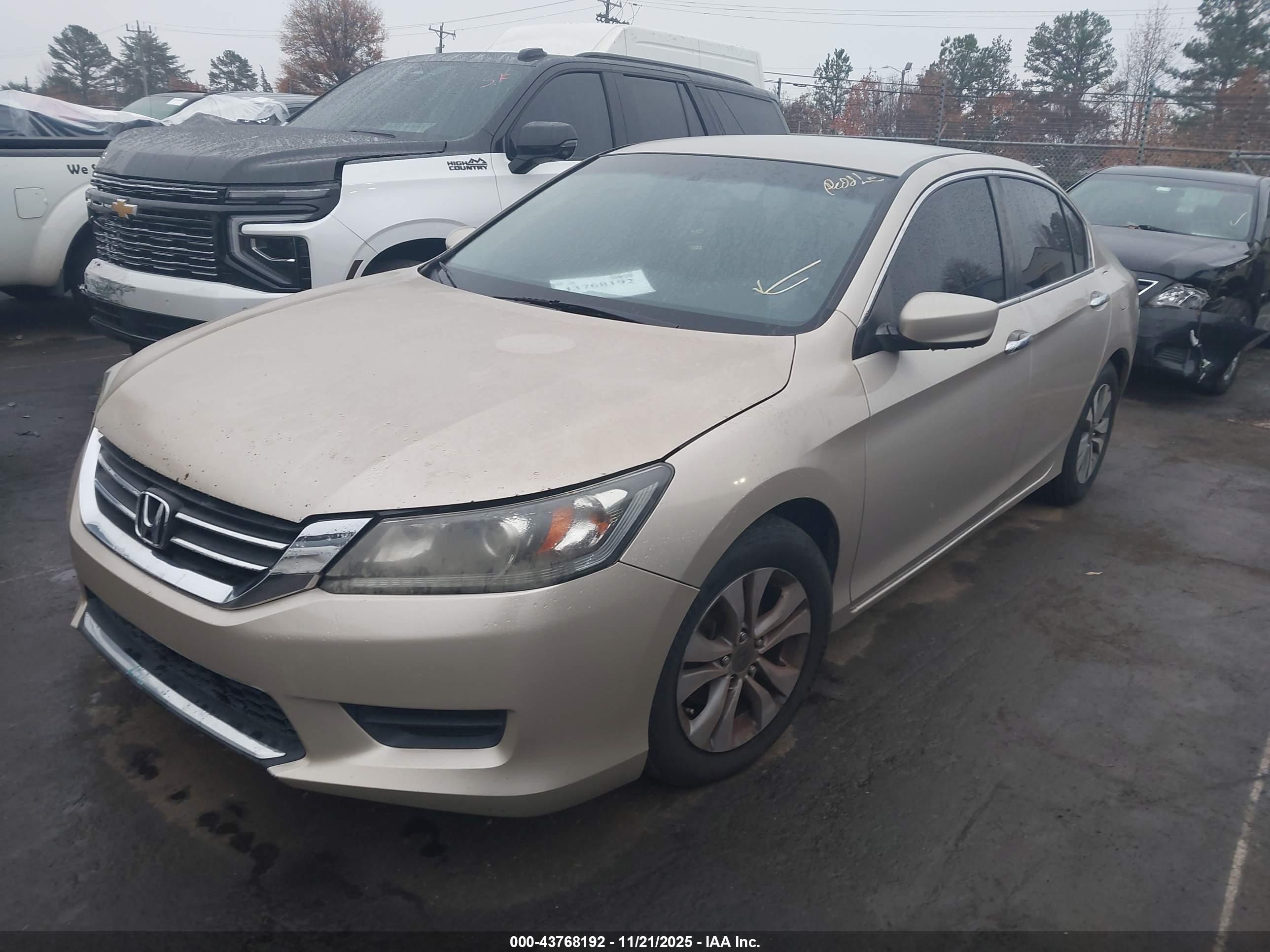 HONDA ACCORD image 2