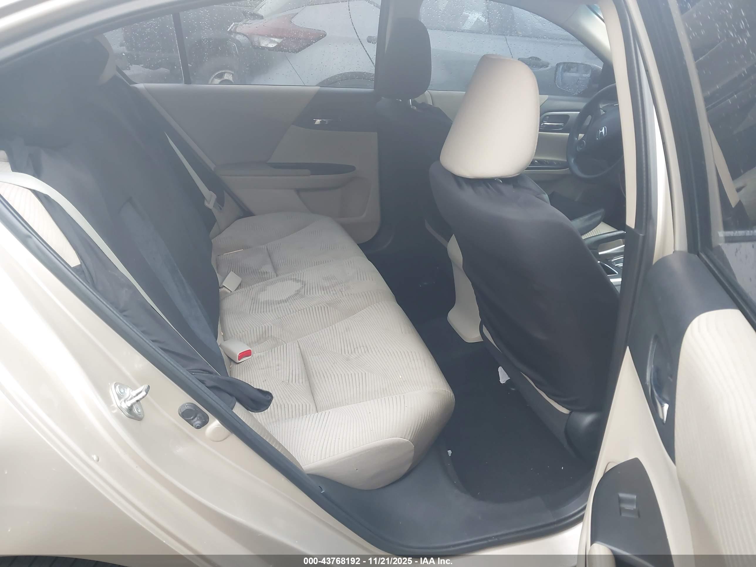 HONDA ACCORD image 8