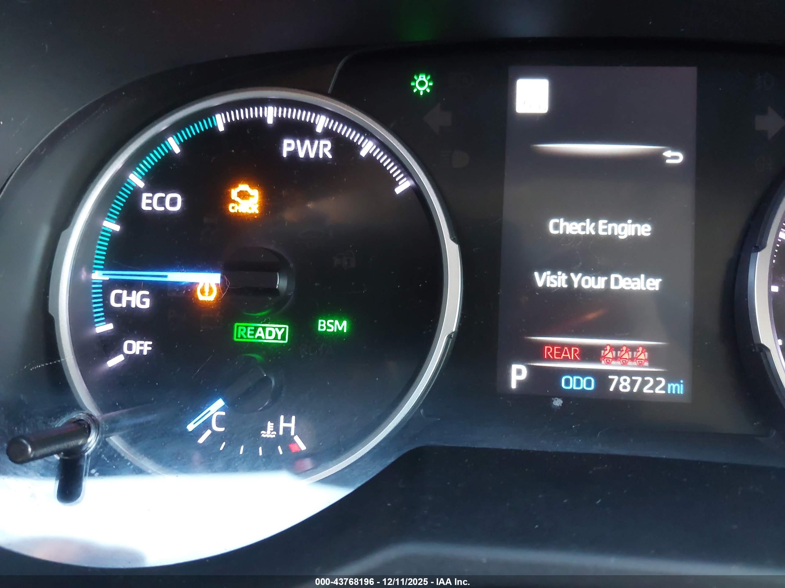 TOYOTA RAV4 image 7