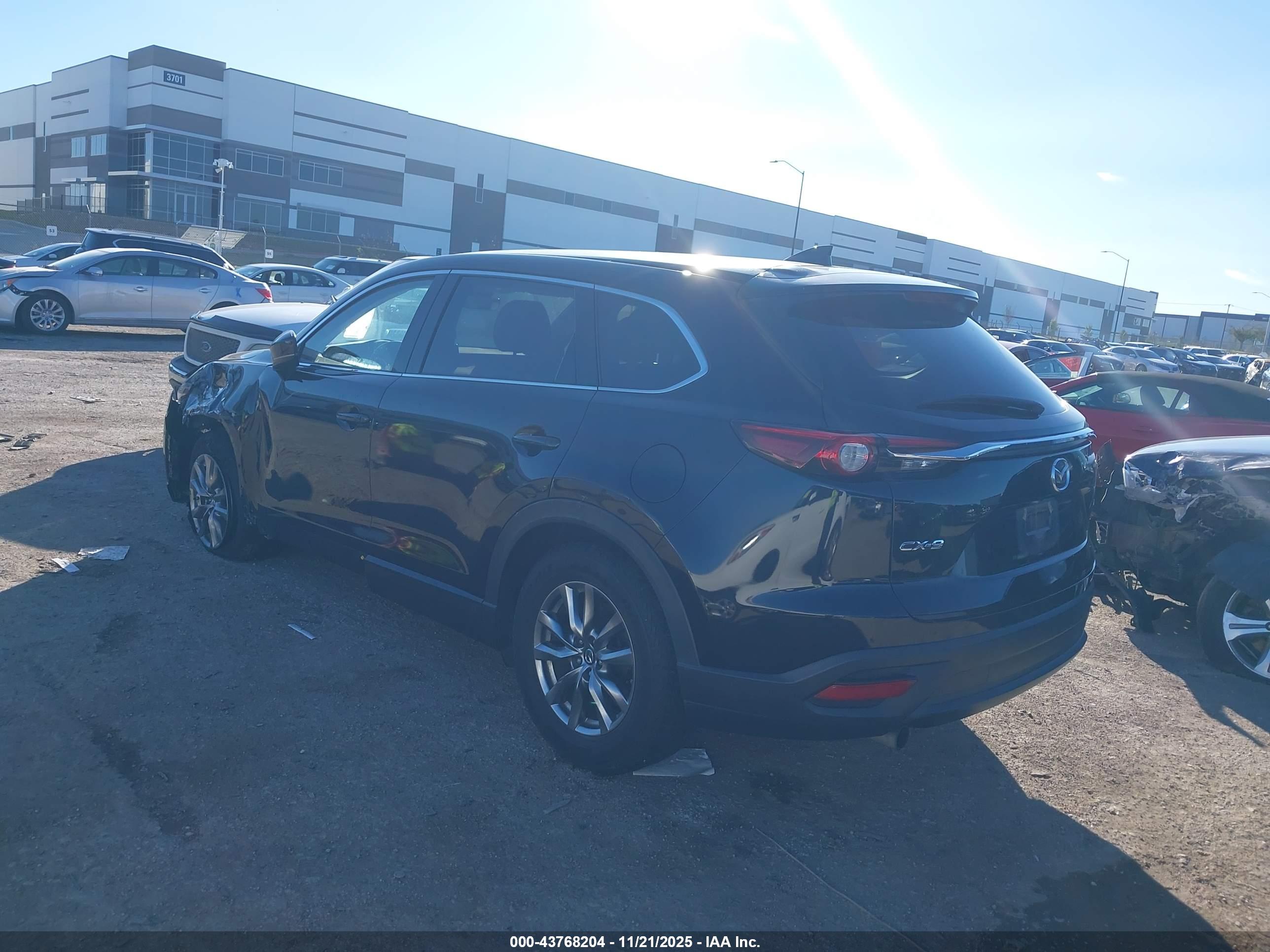 MAZDA CX-9 image 3