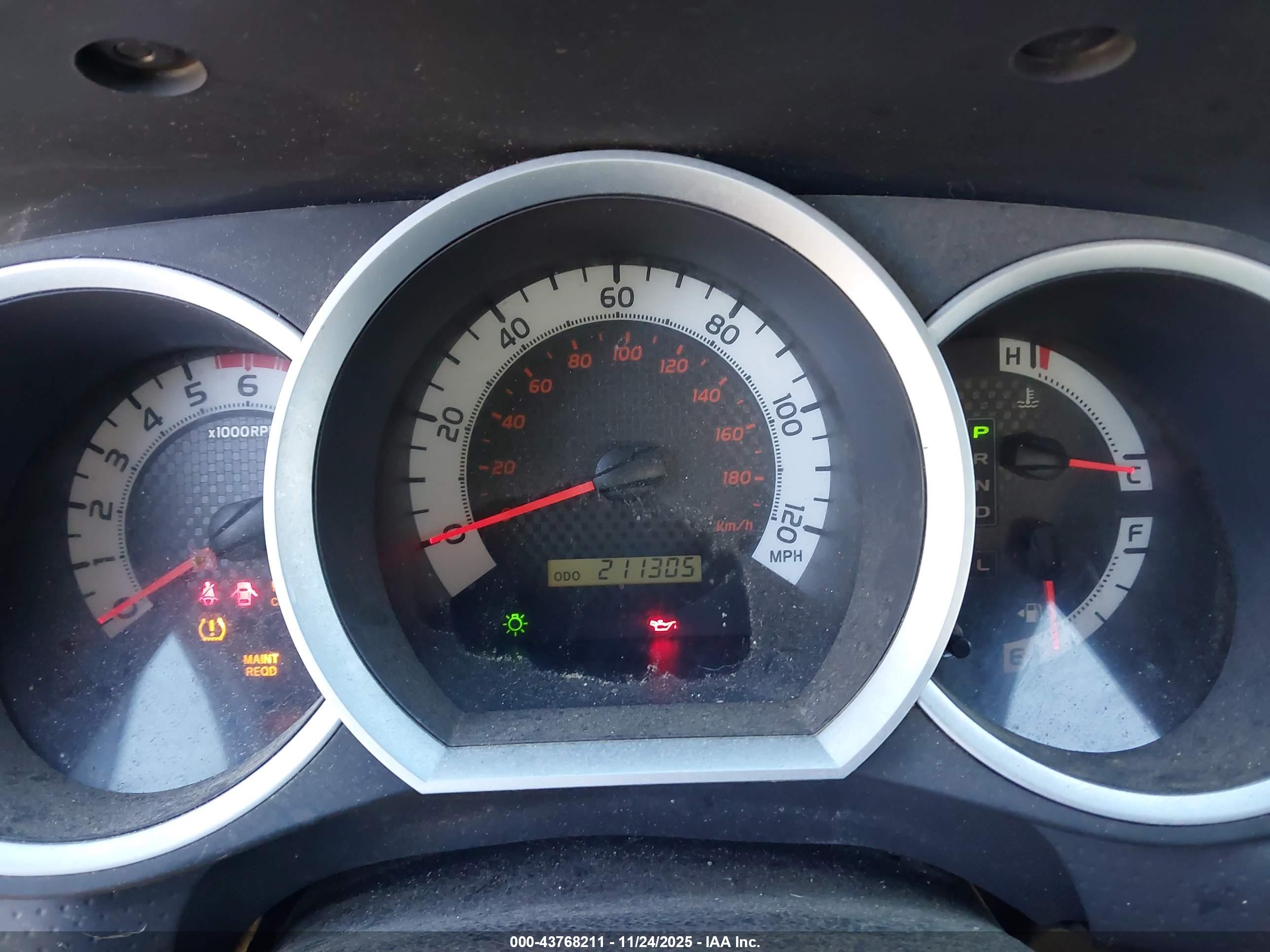 TOYOTA TACOMA image 7