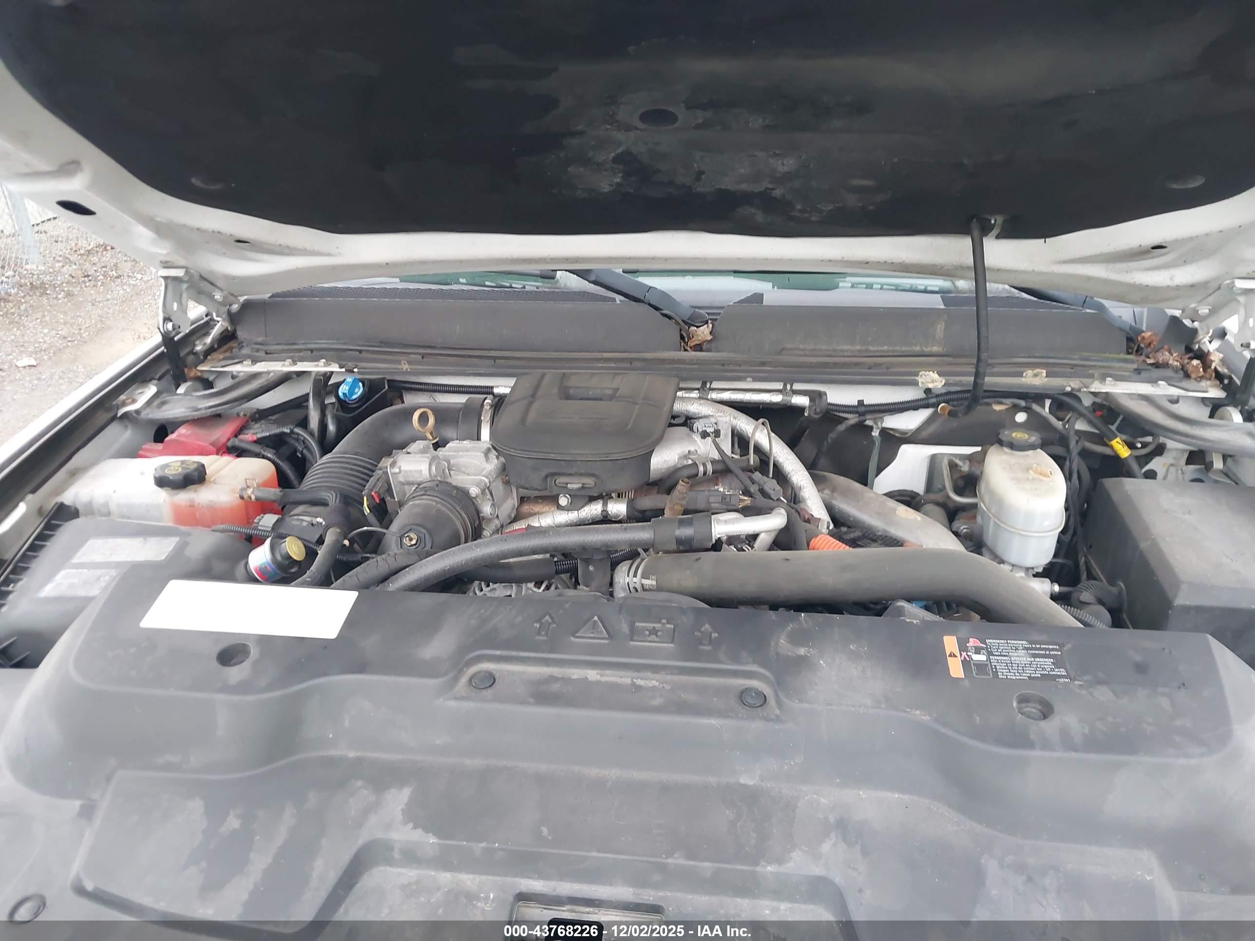 GMC SIERRA image 10