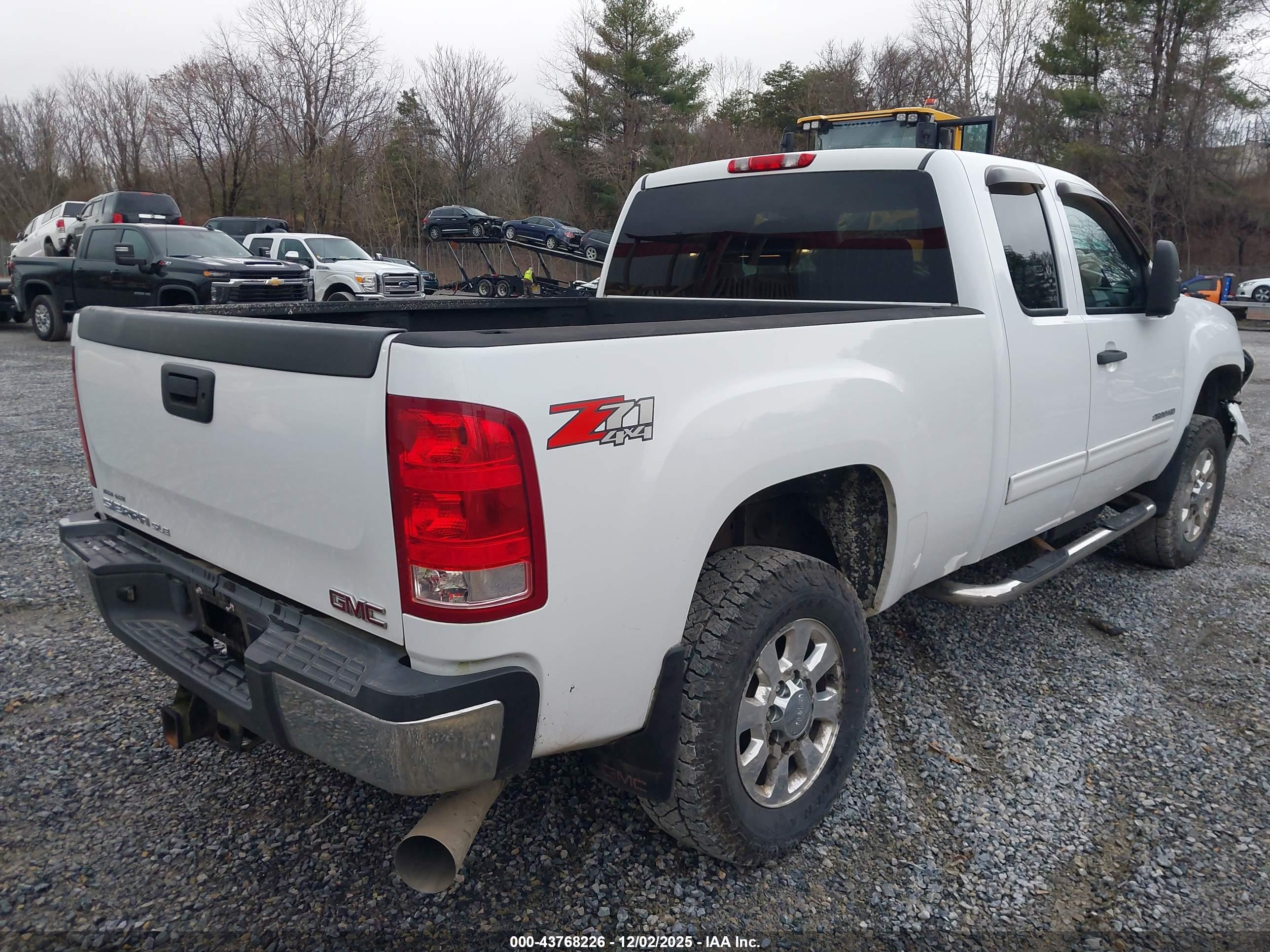 GMC SIERRA image 4