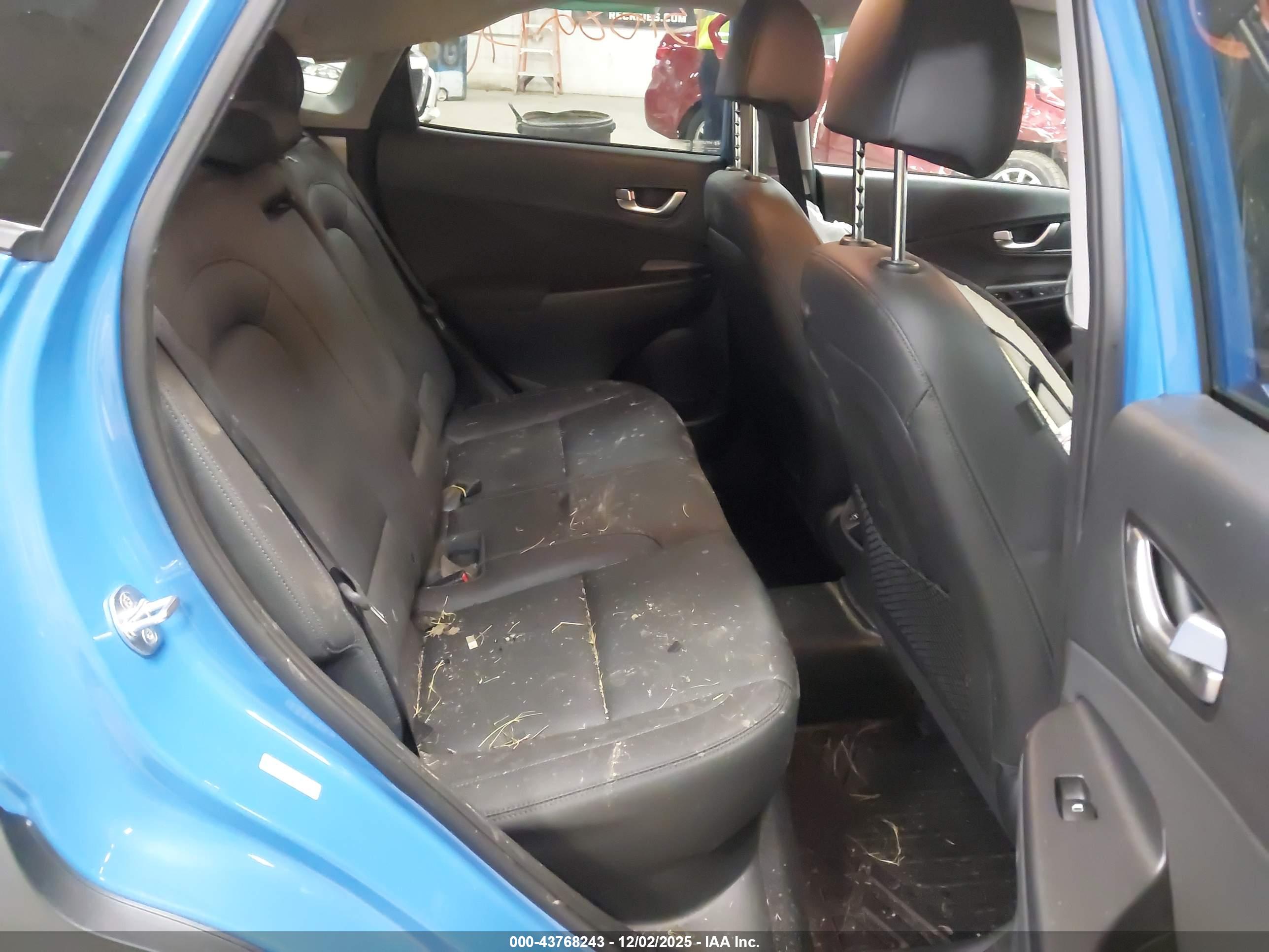 HYUNDAI KONA image 8