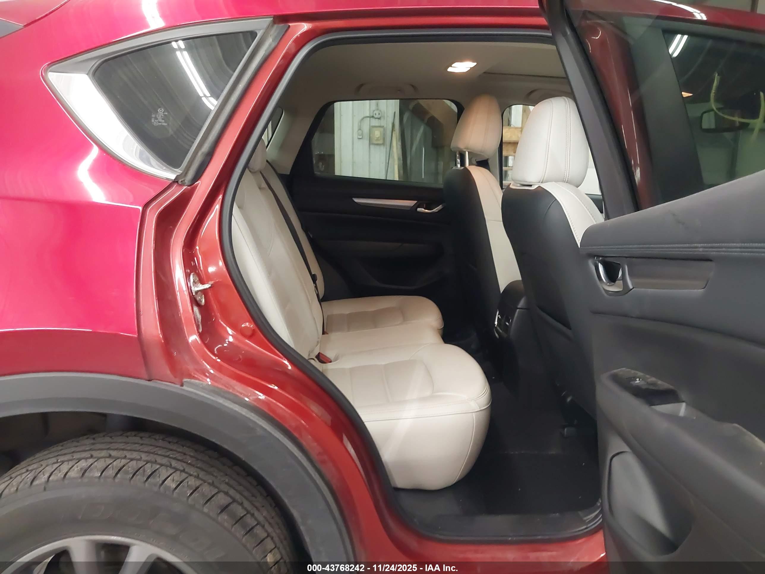 MAZDA CX-5 image 8