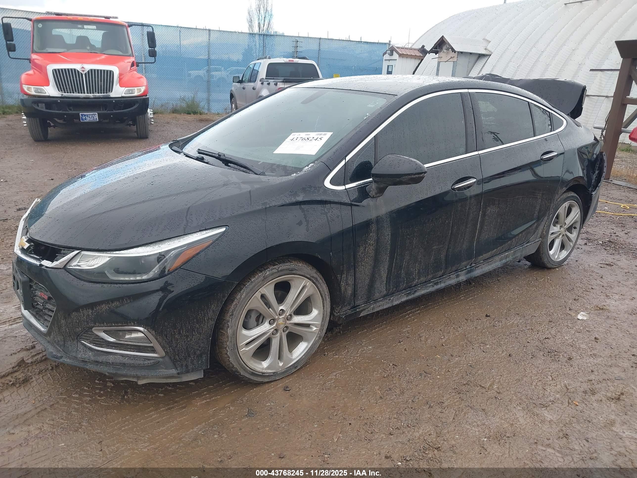 CHEVROLET CRUZE image 2