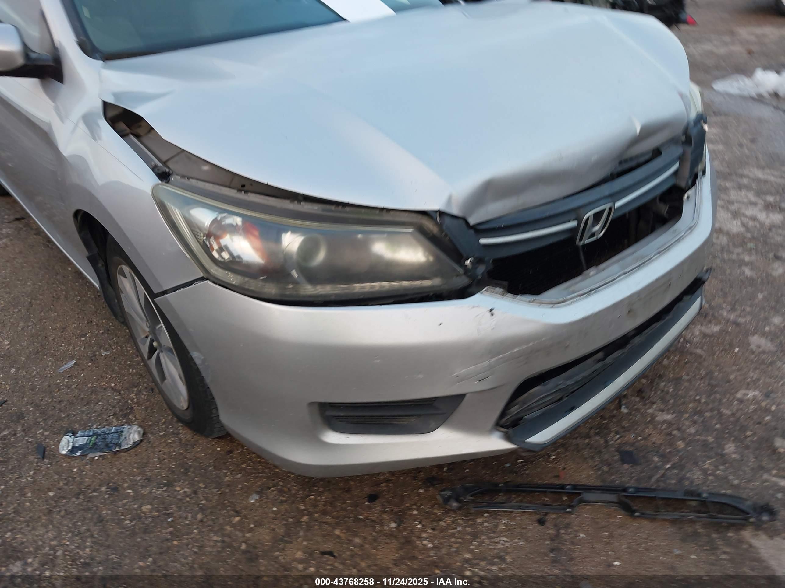 HONDA ACCORD image 6