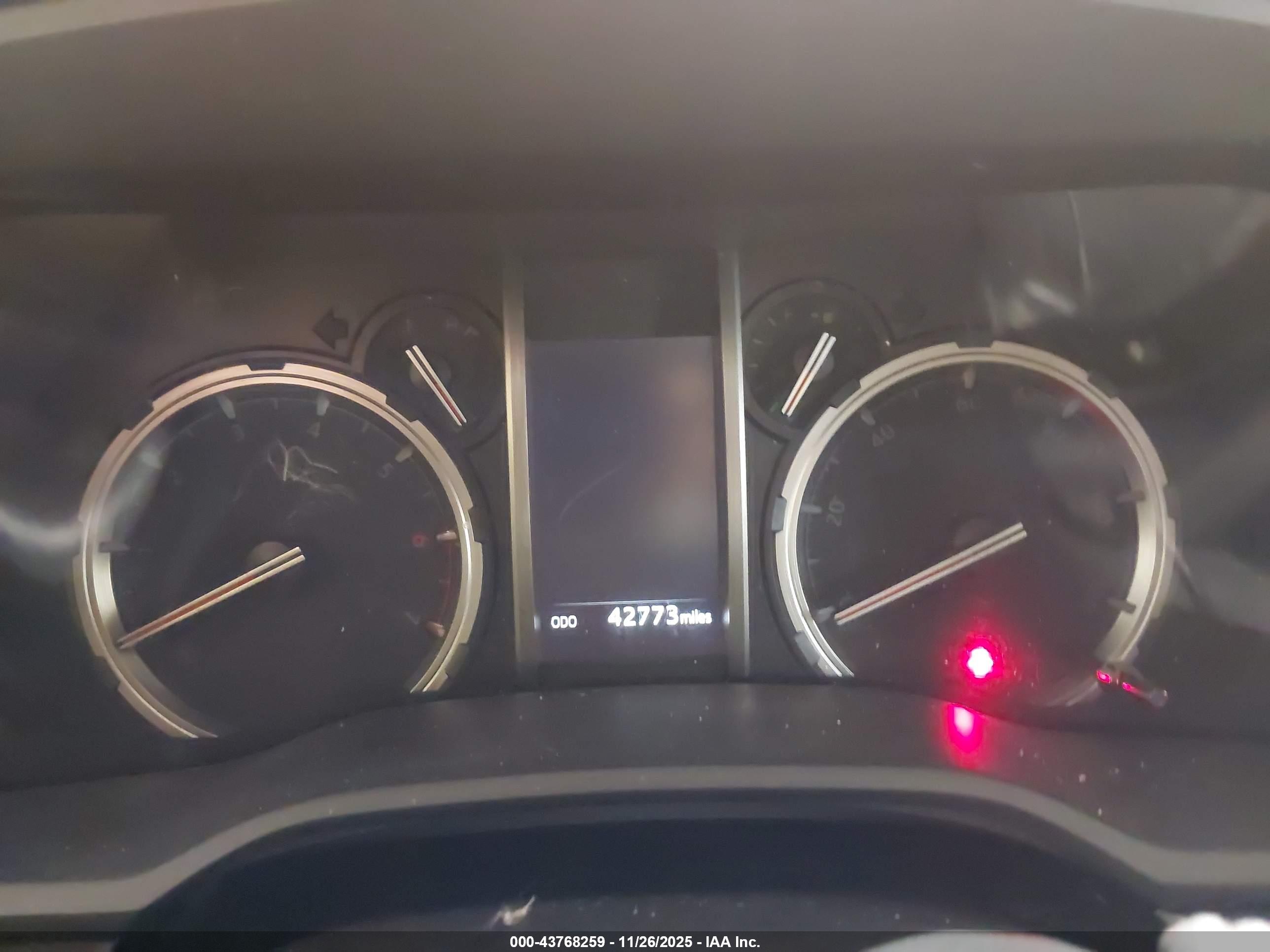 TOYOTA 4RUNNER image 7