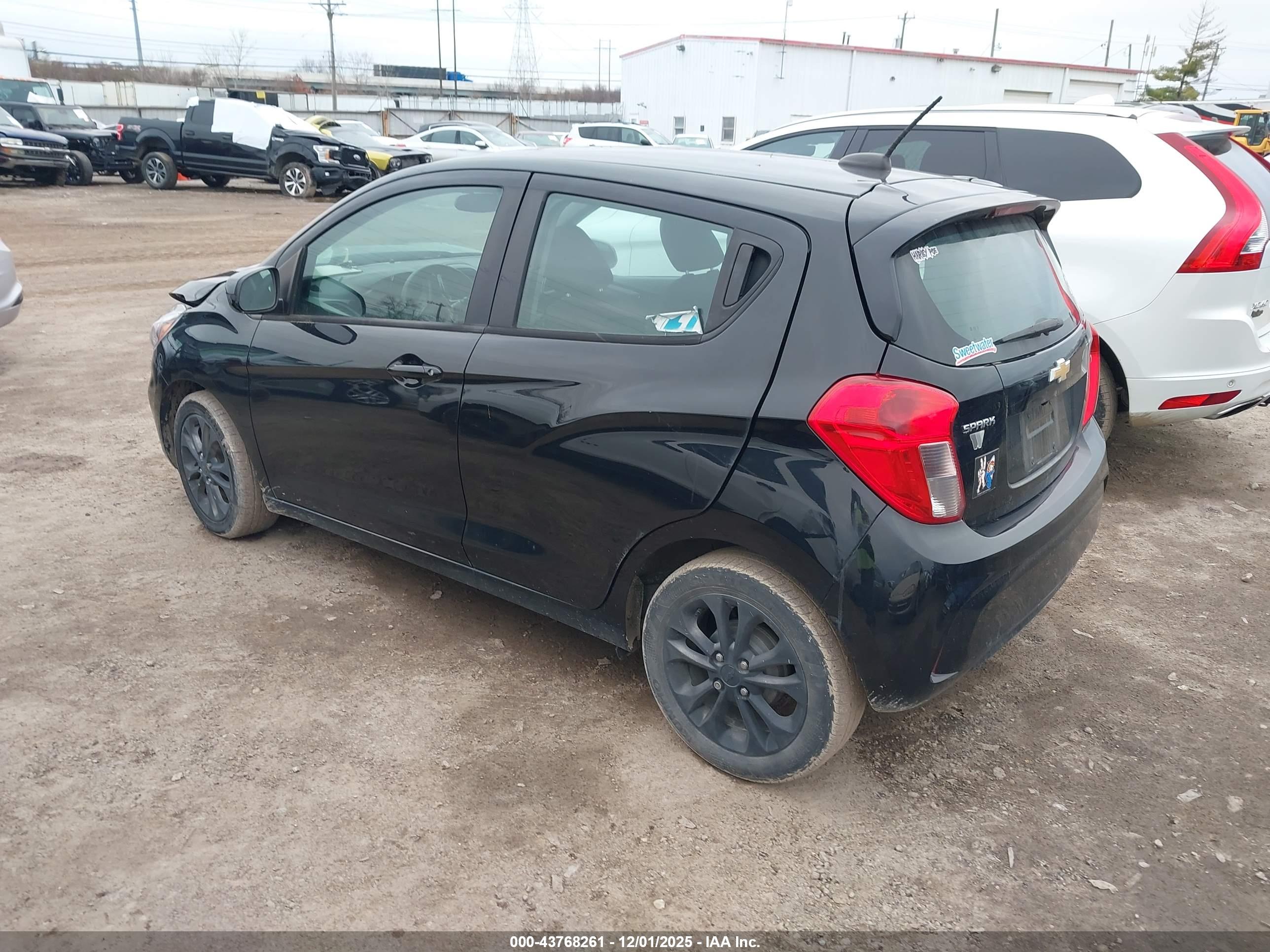 CHEVROLET SPARK image 3