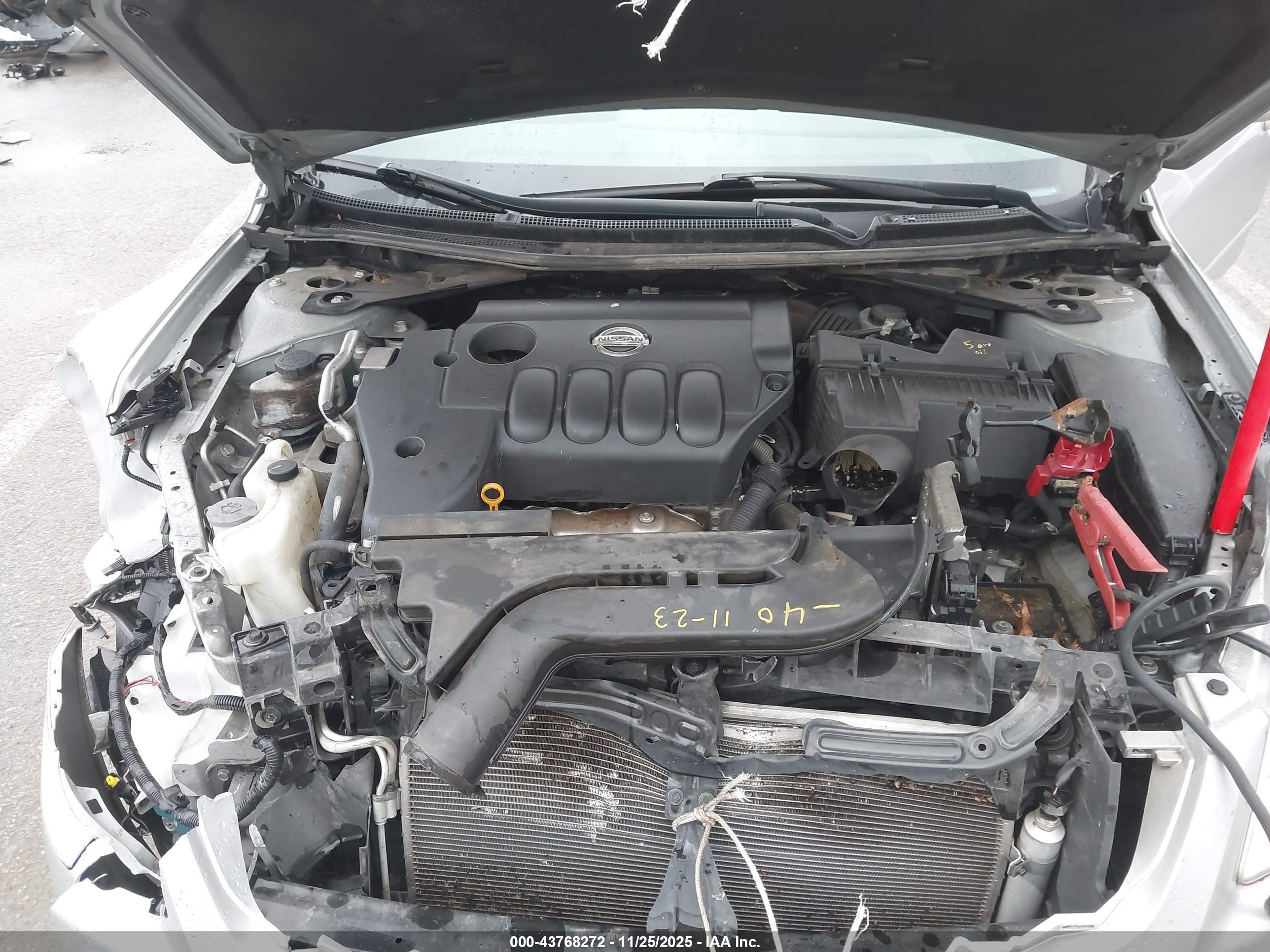 NISSAN ALTIMA image 10