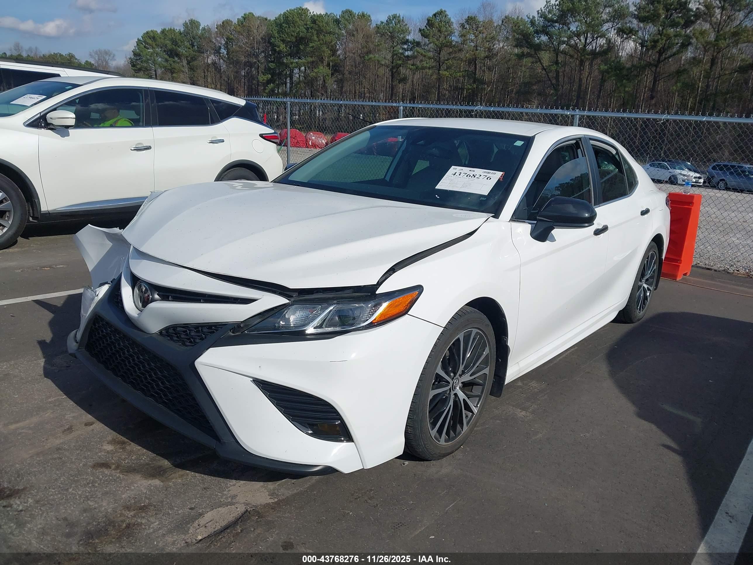 TOYOTA CAMRY image 2