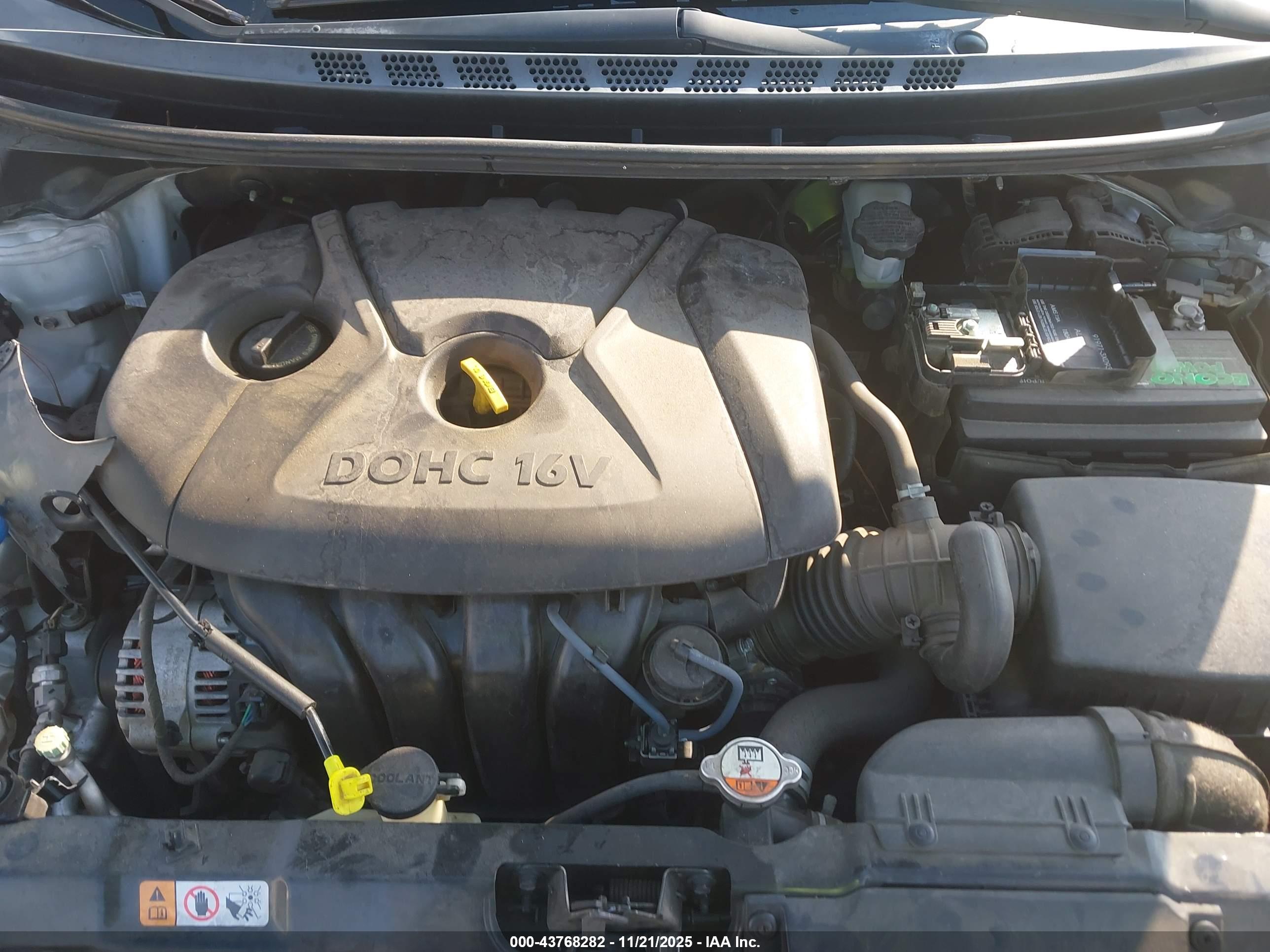 HYUNDAI ELANTRA image 10