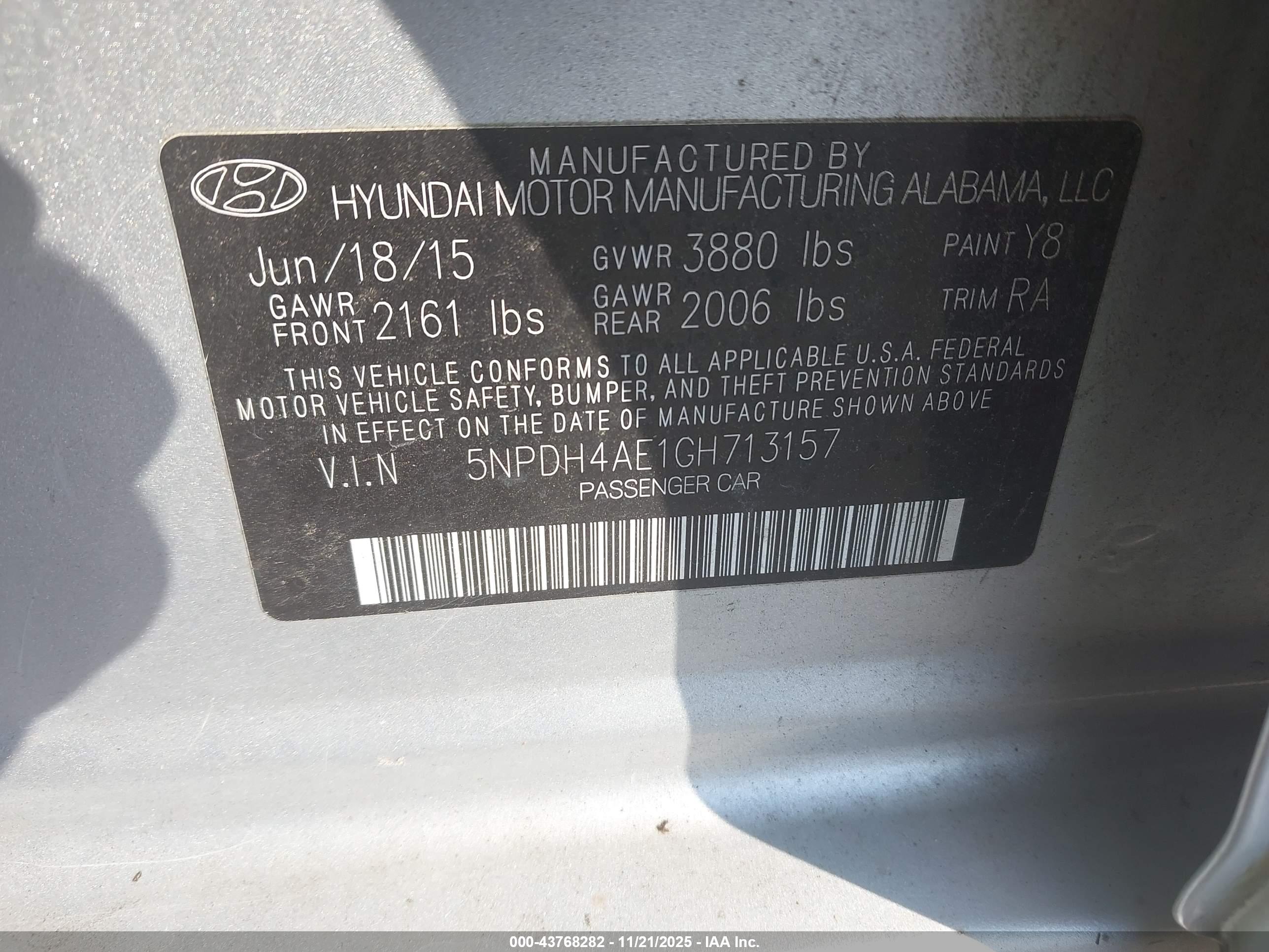 HYUNDAI ELANTRA image 9
