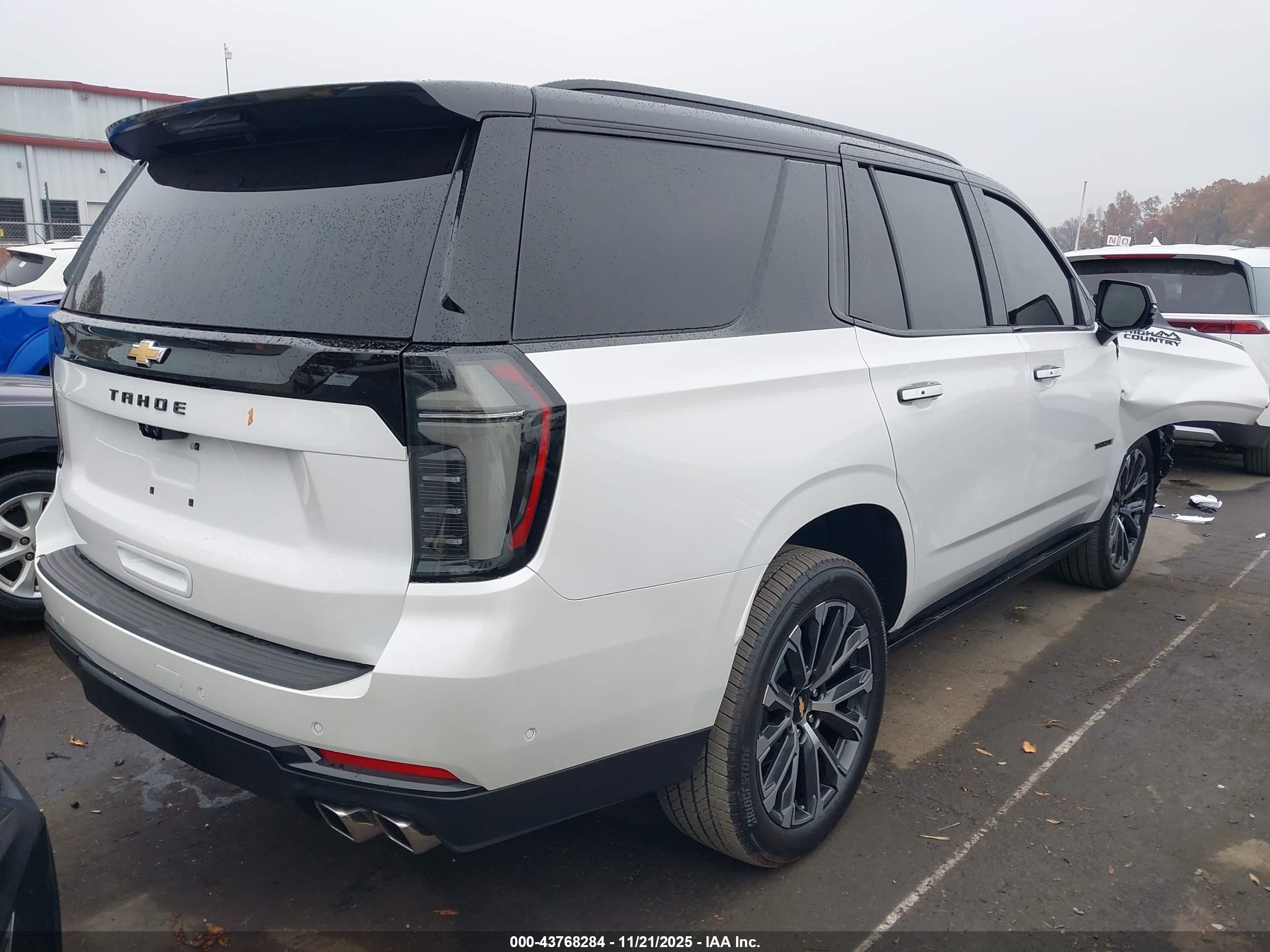 CHEVROLET TAHOE image 4