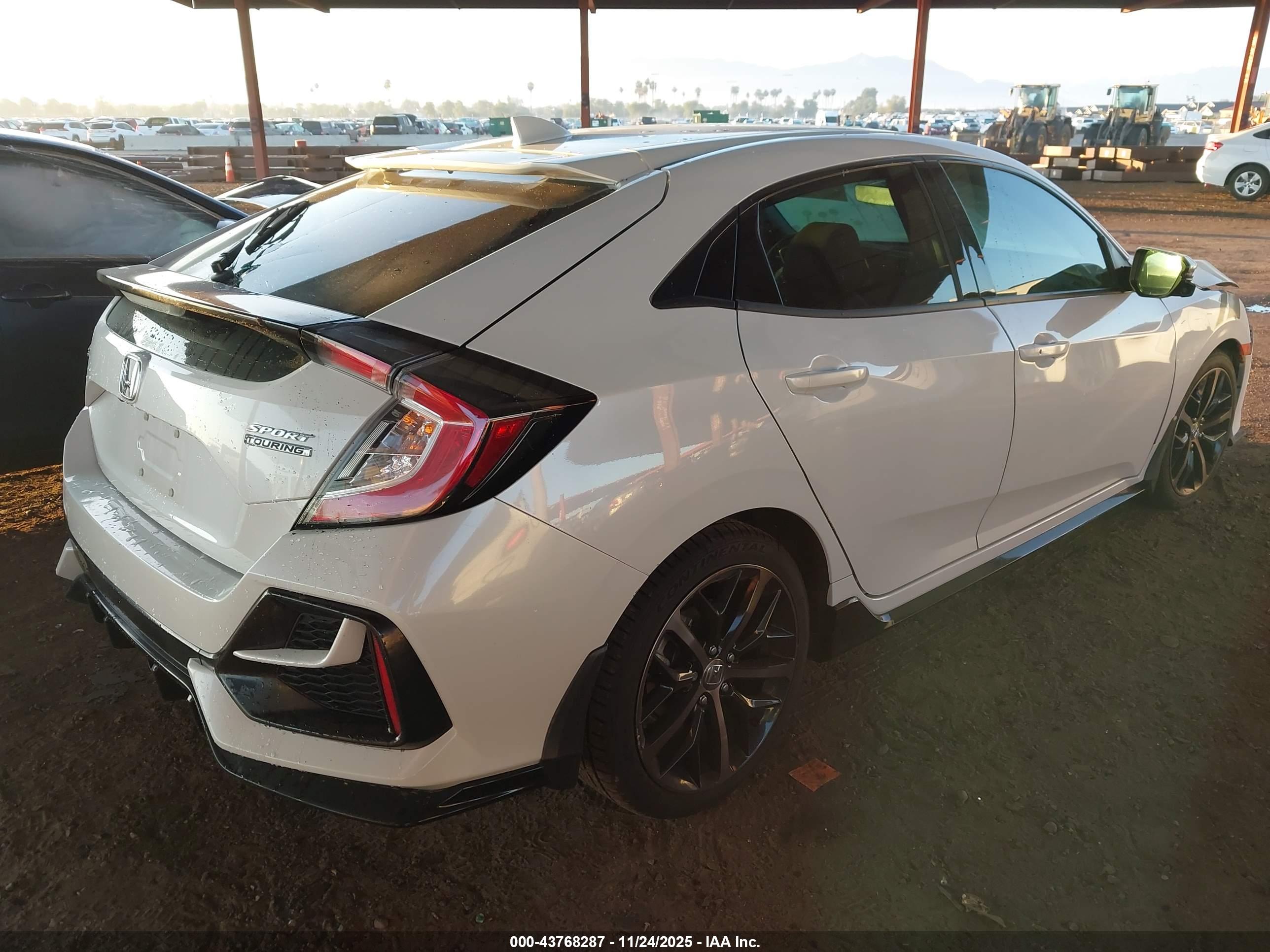 HONDA CIVIC image 4