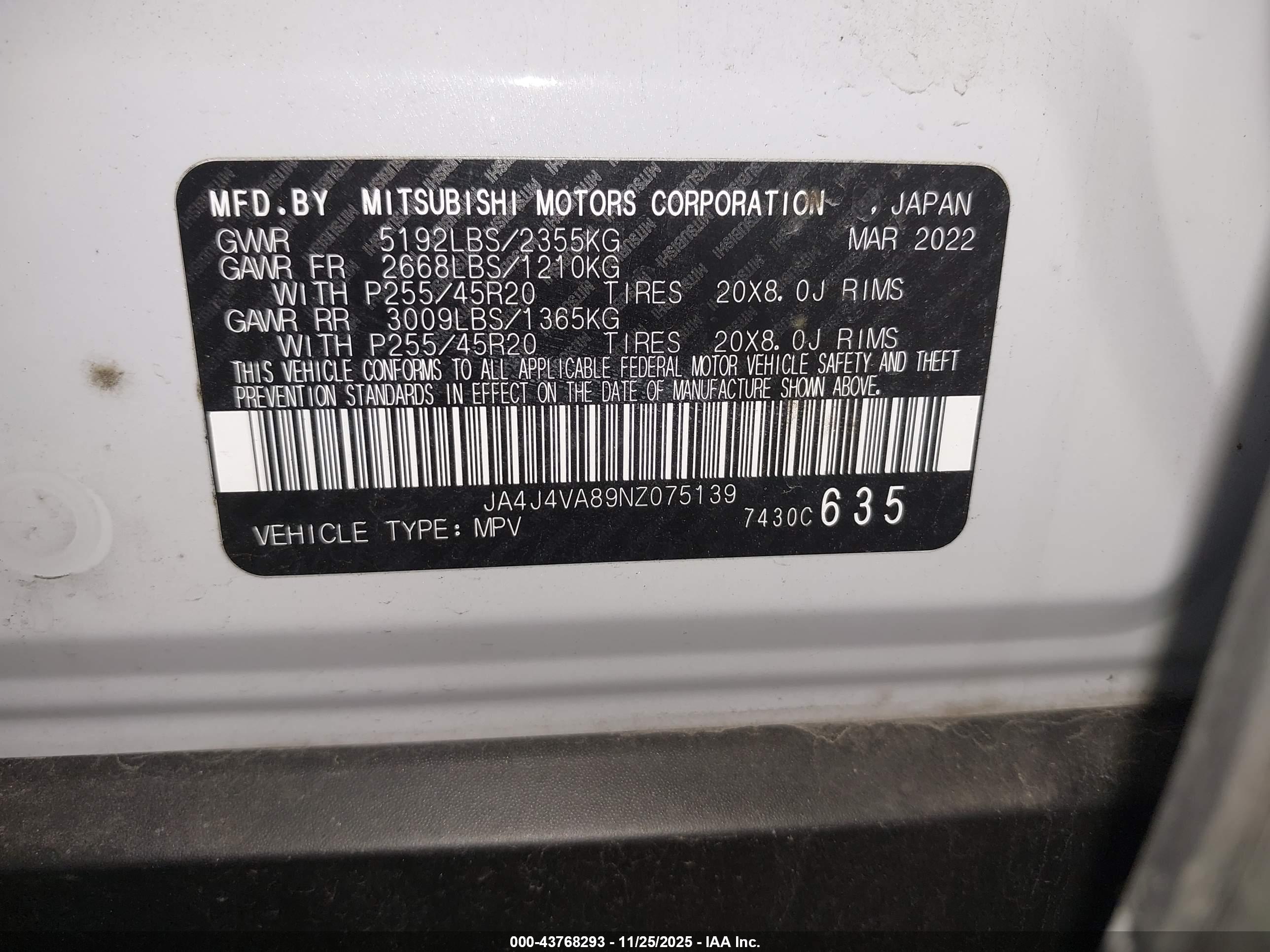 MITSUBISHI OUTLANDER image 9