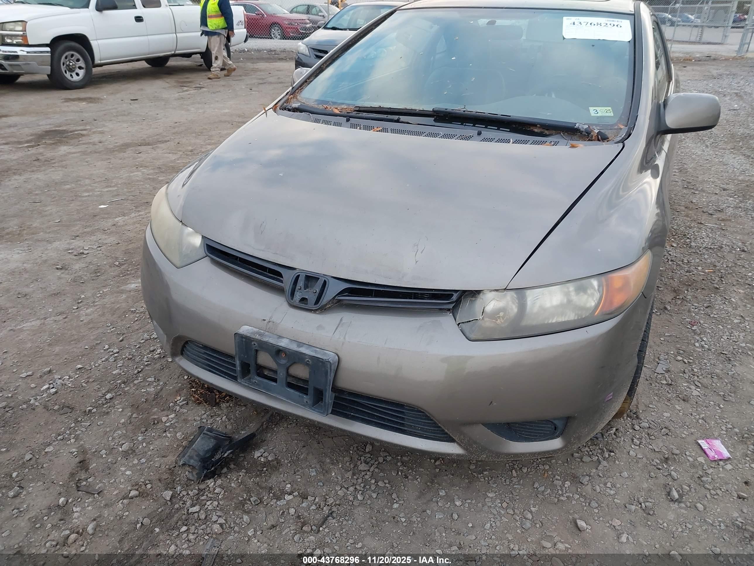 HONDA CIVIC image 6