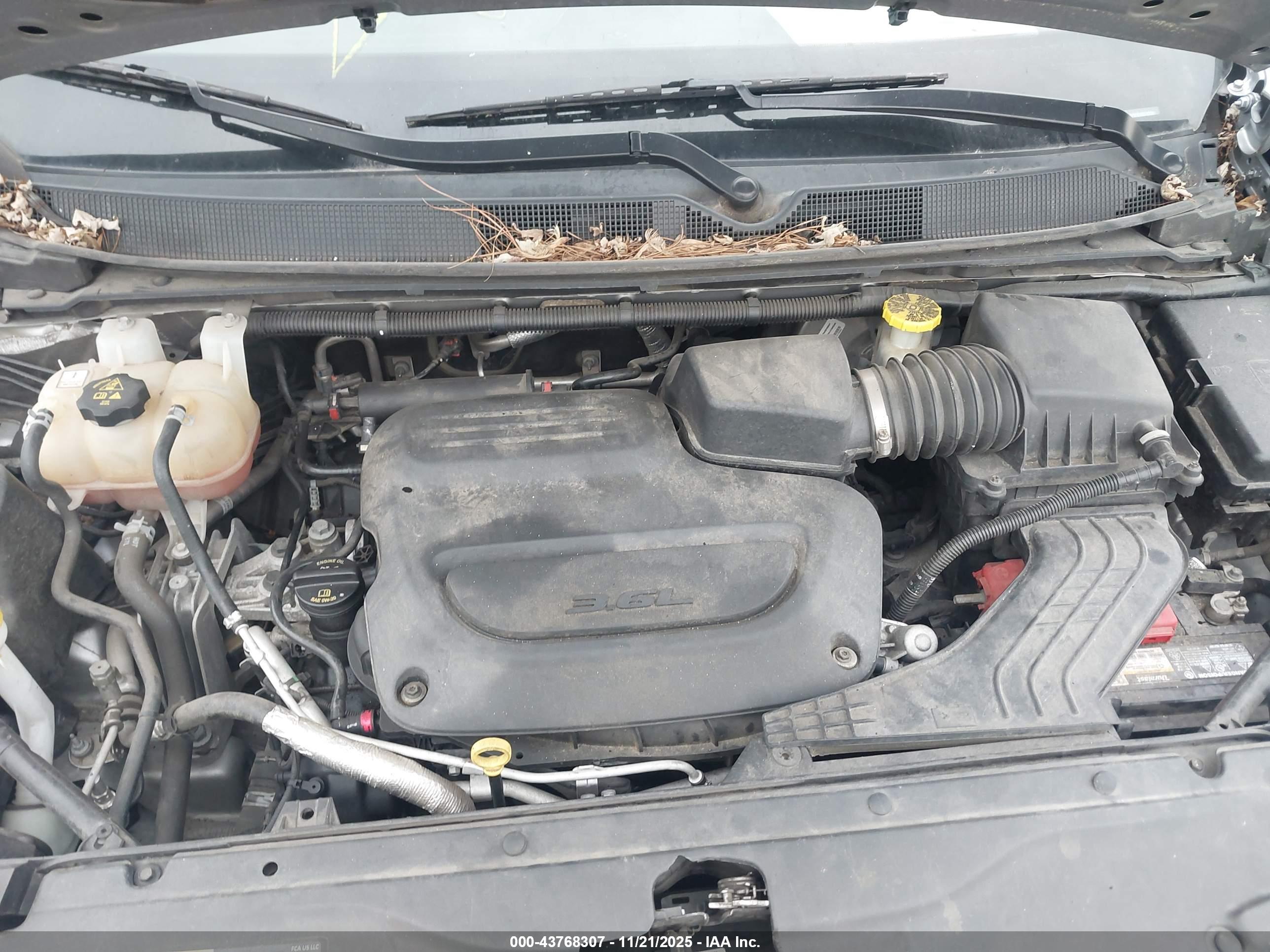 CHRYSLER PACIFICA image 10