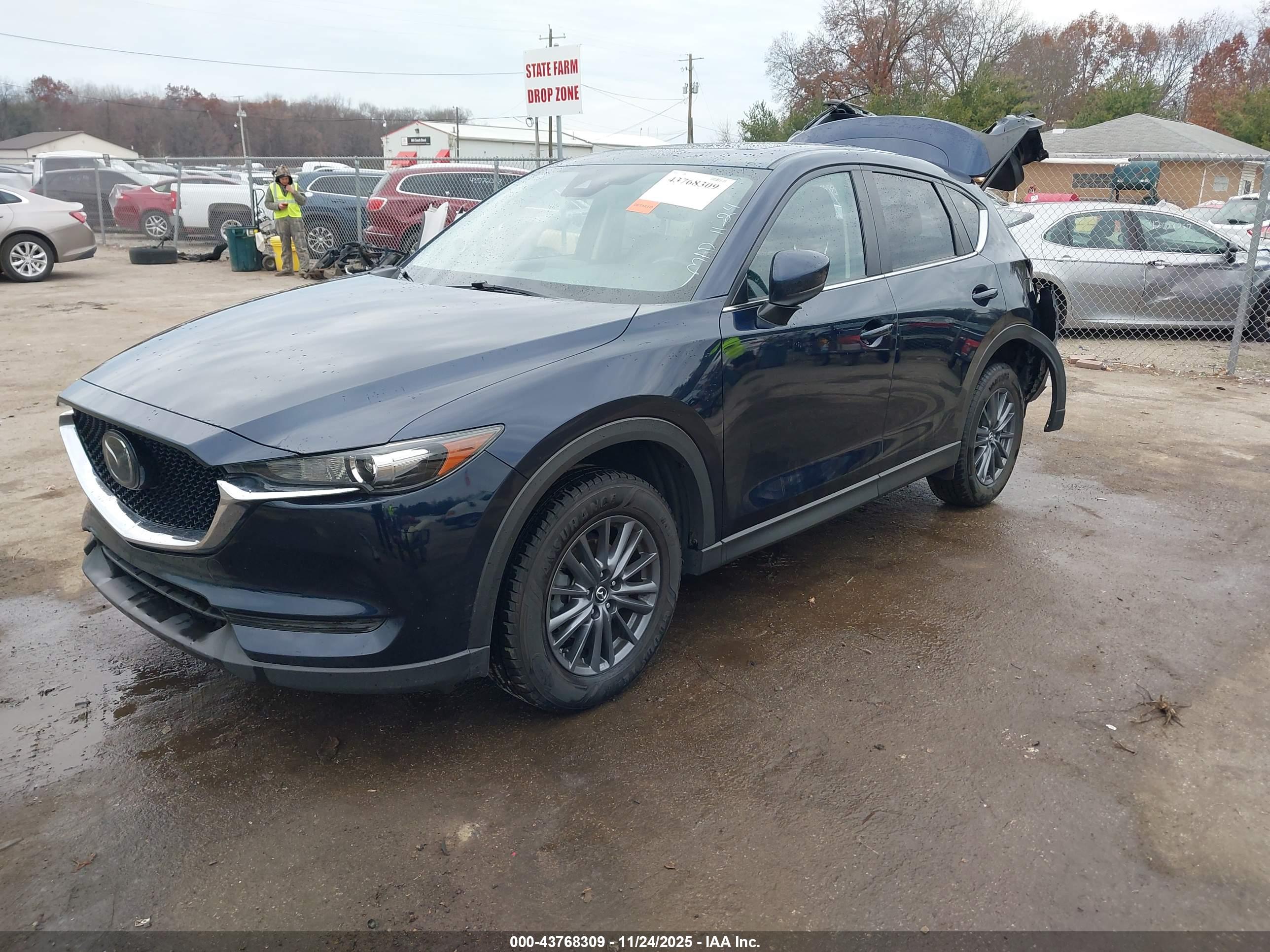 MAZDA CX-5 image 2