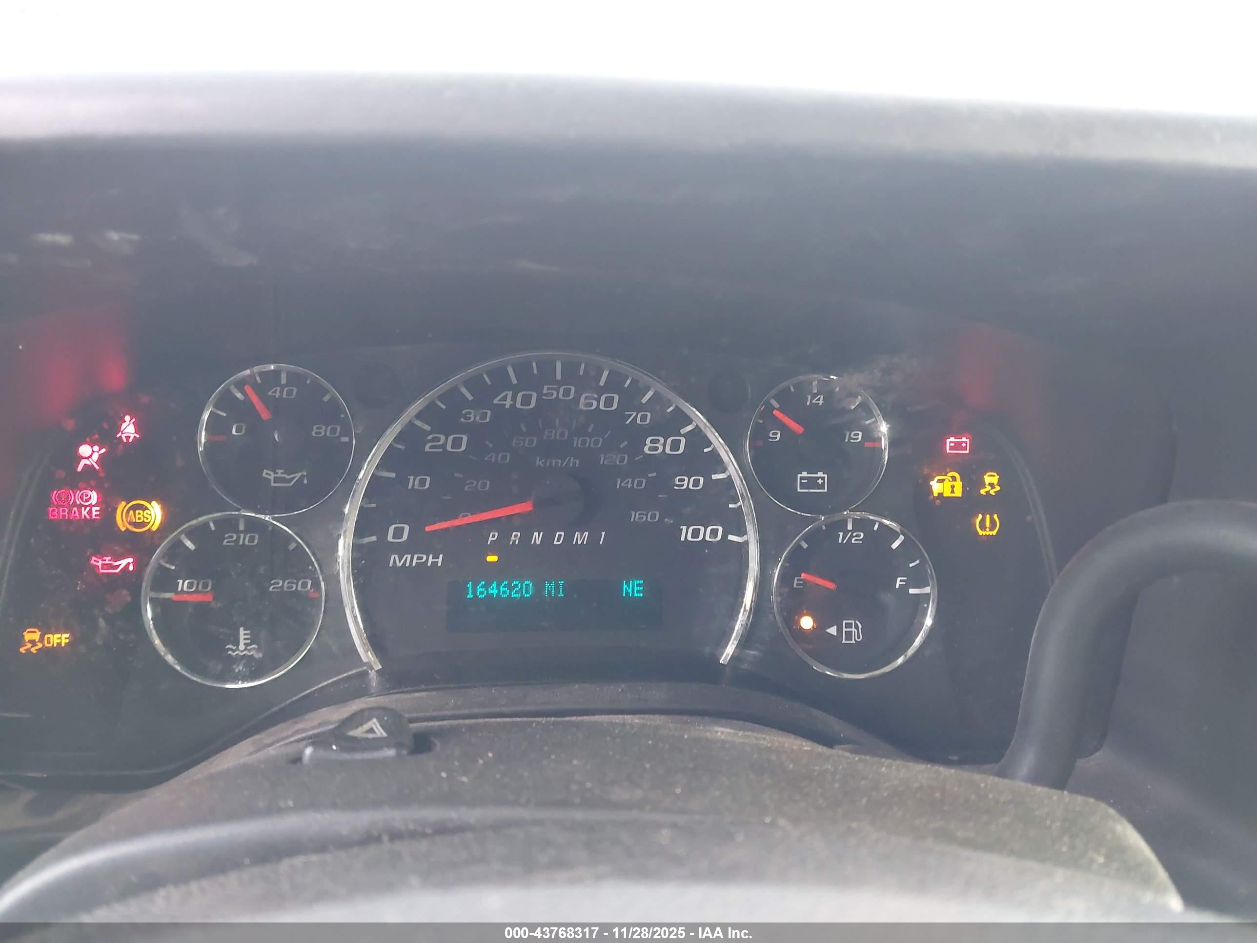 CHEVROLET EXPRESS image 7