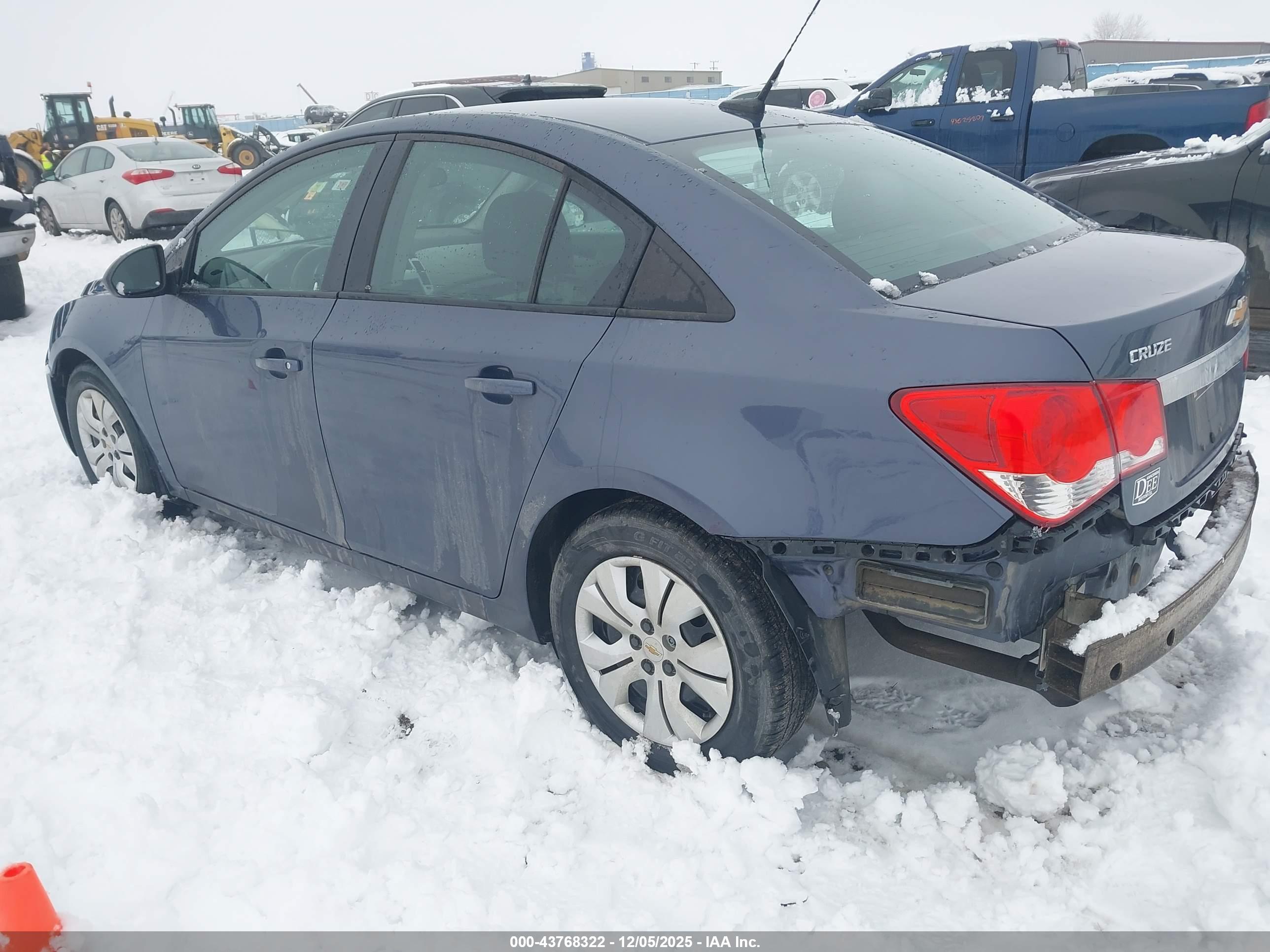 CHEVROLET CRUZE image 3