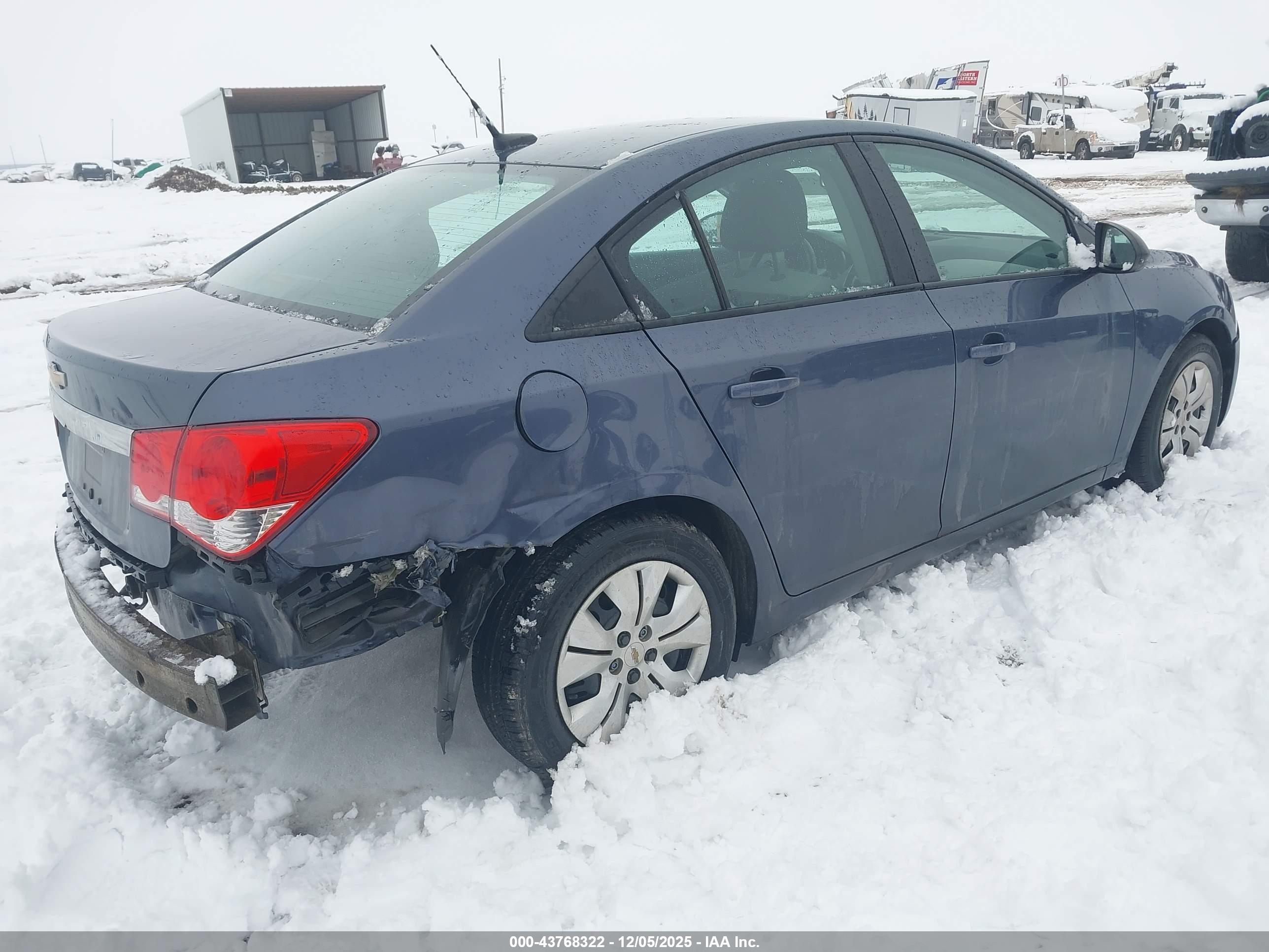 CHEVROLET CRUZE image 4