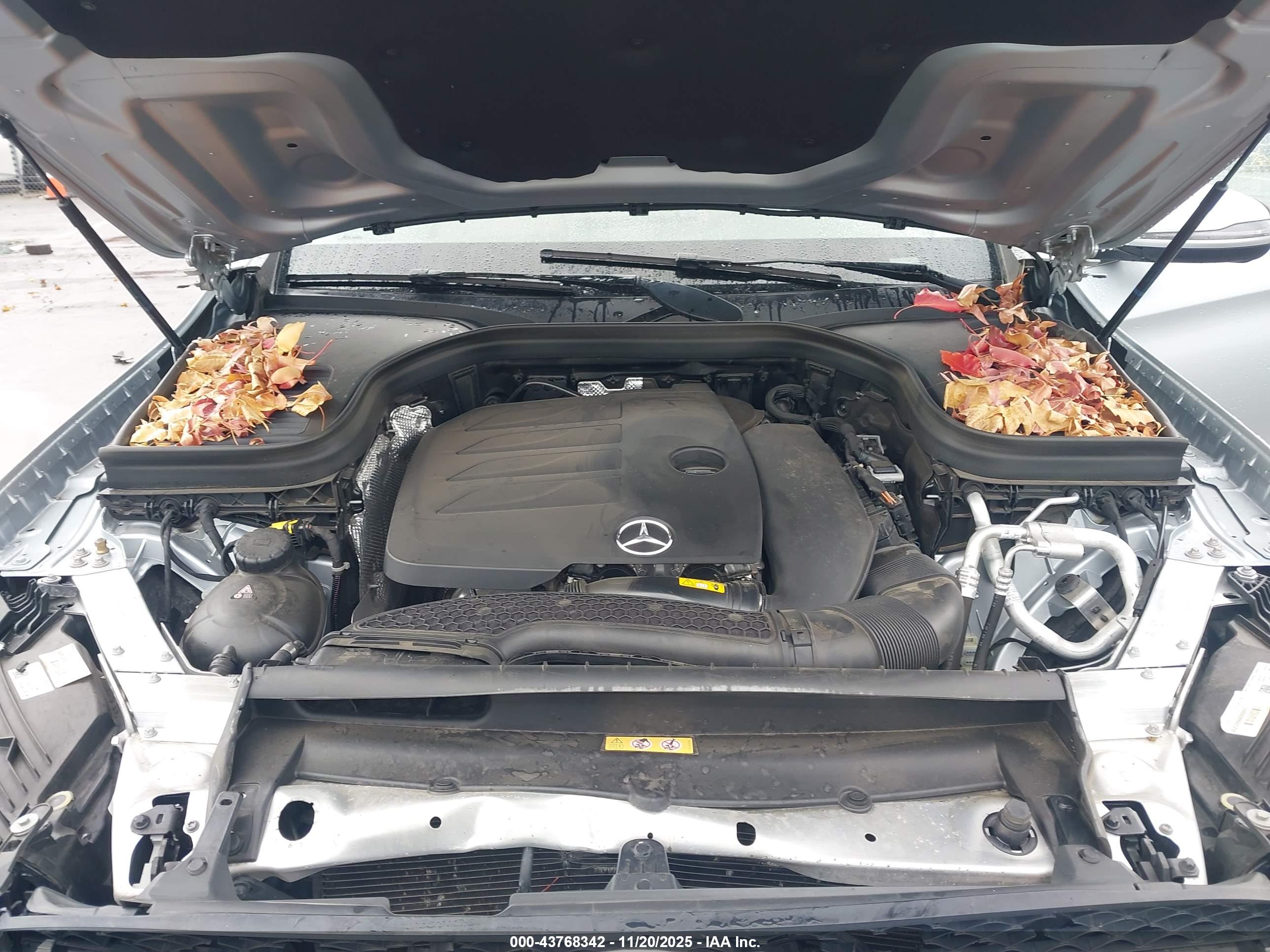 MERCEDES-BENZ GLC image 10