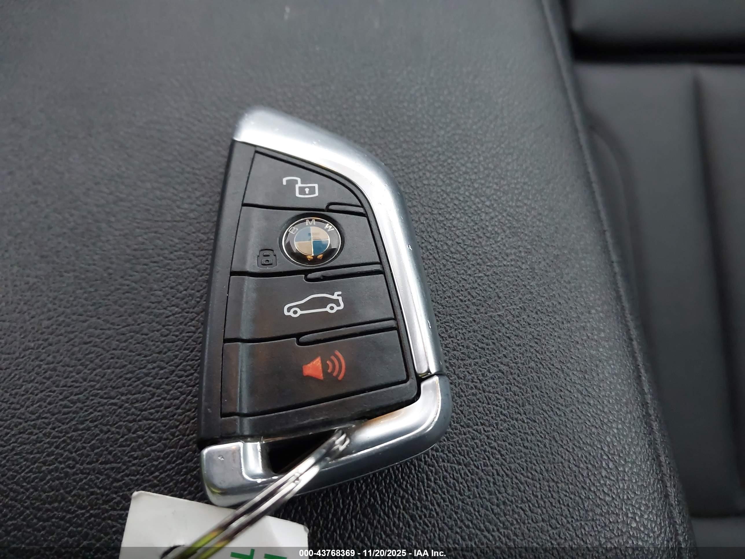 BMW 330I image 11