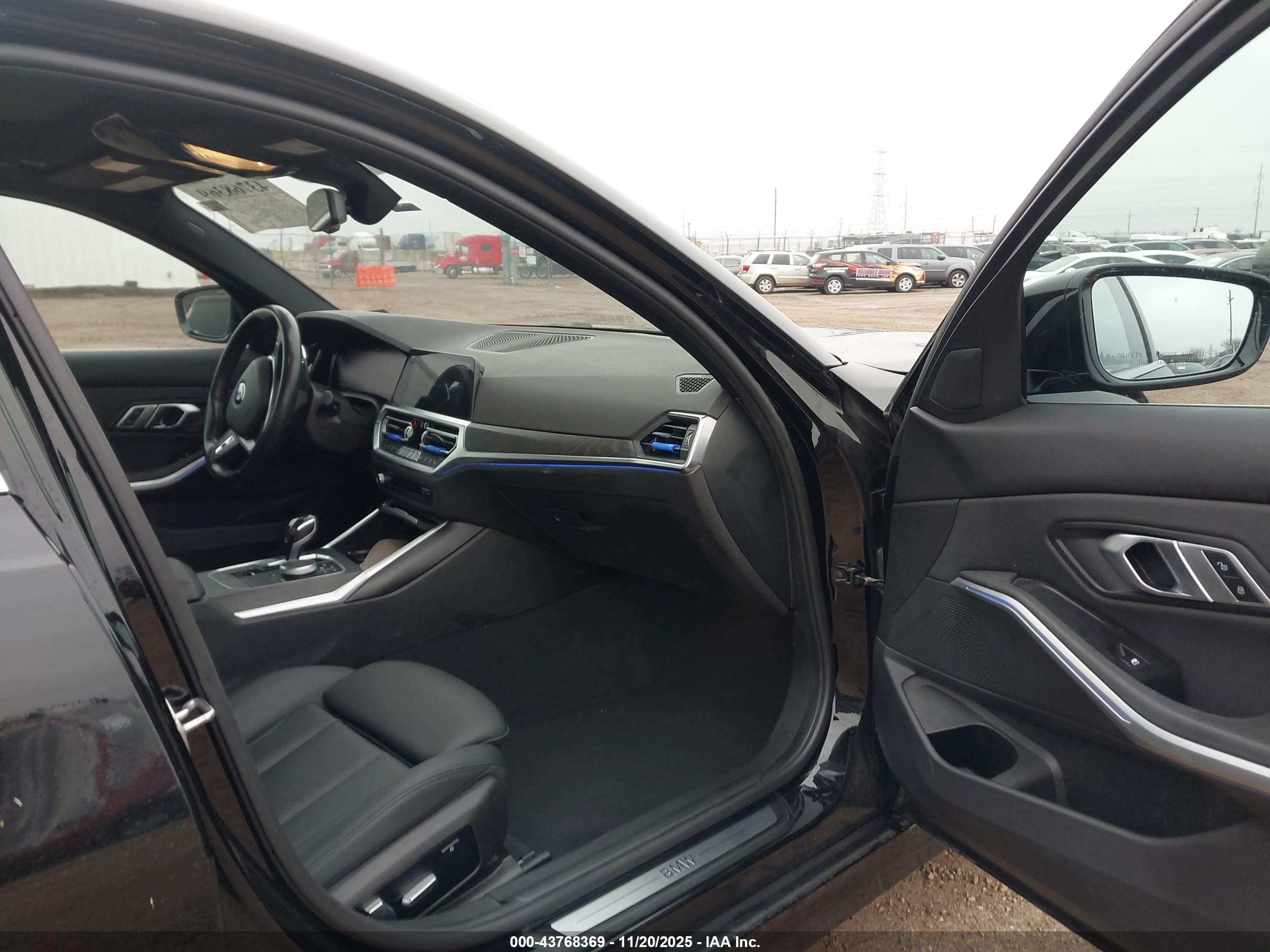 BMW 330I image 5