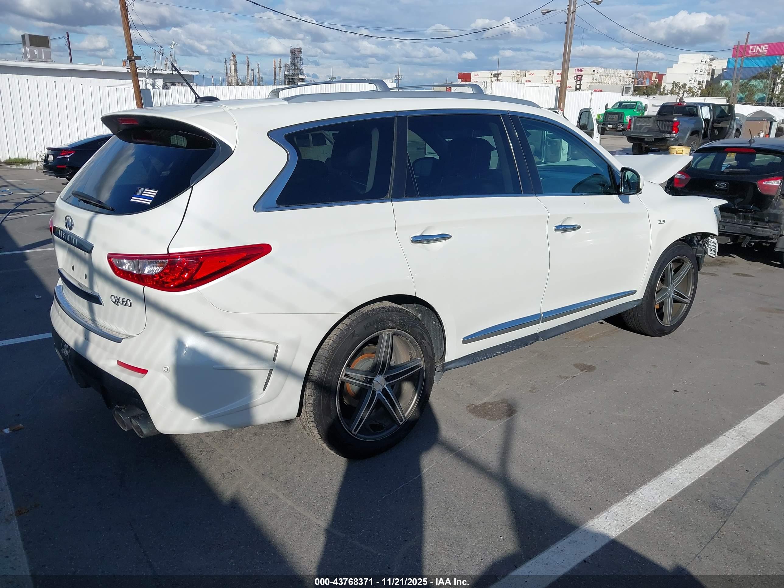 INFINITI QX60 image 4