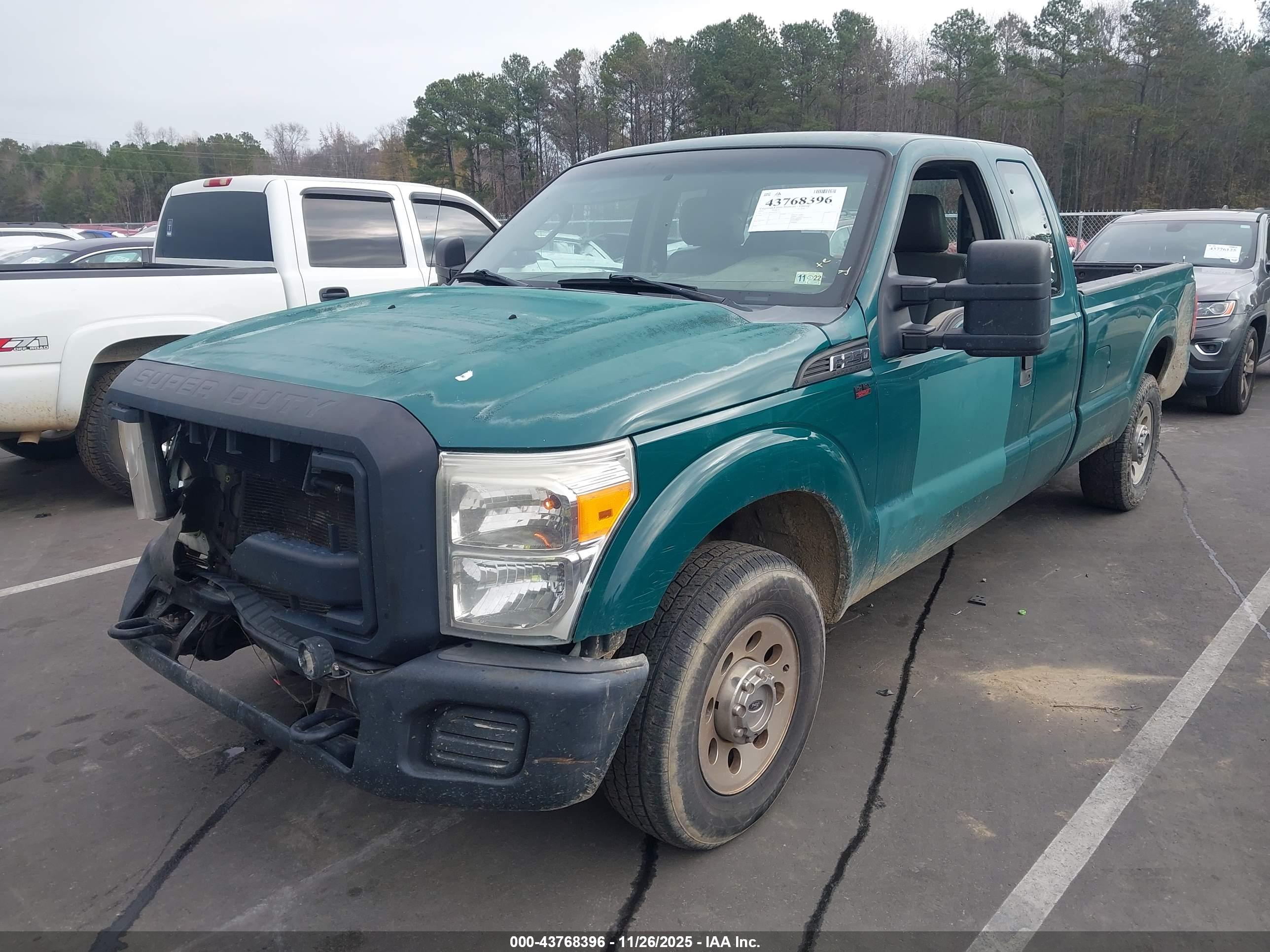 FORD F-250 image 2