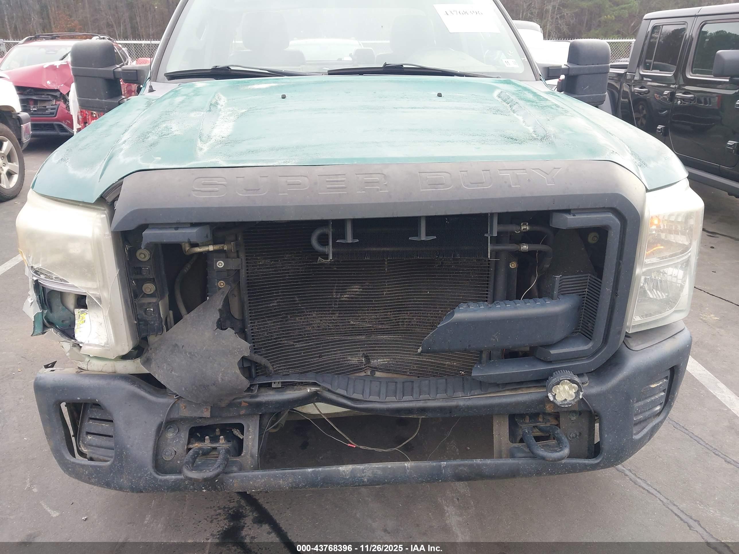 FORD F-250 image 6