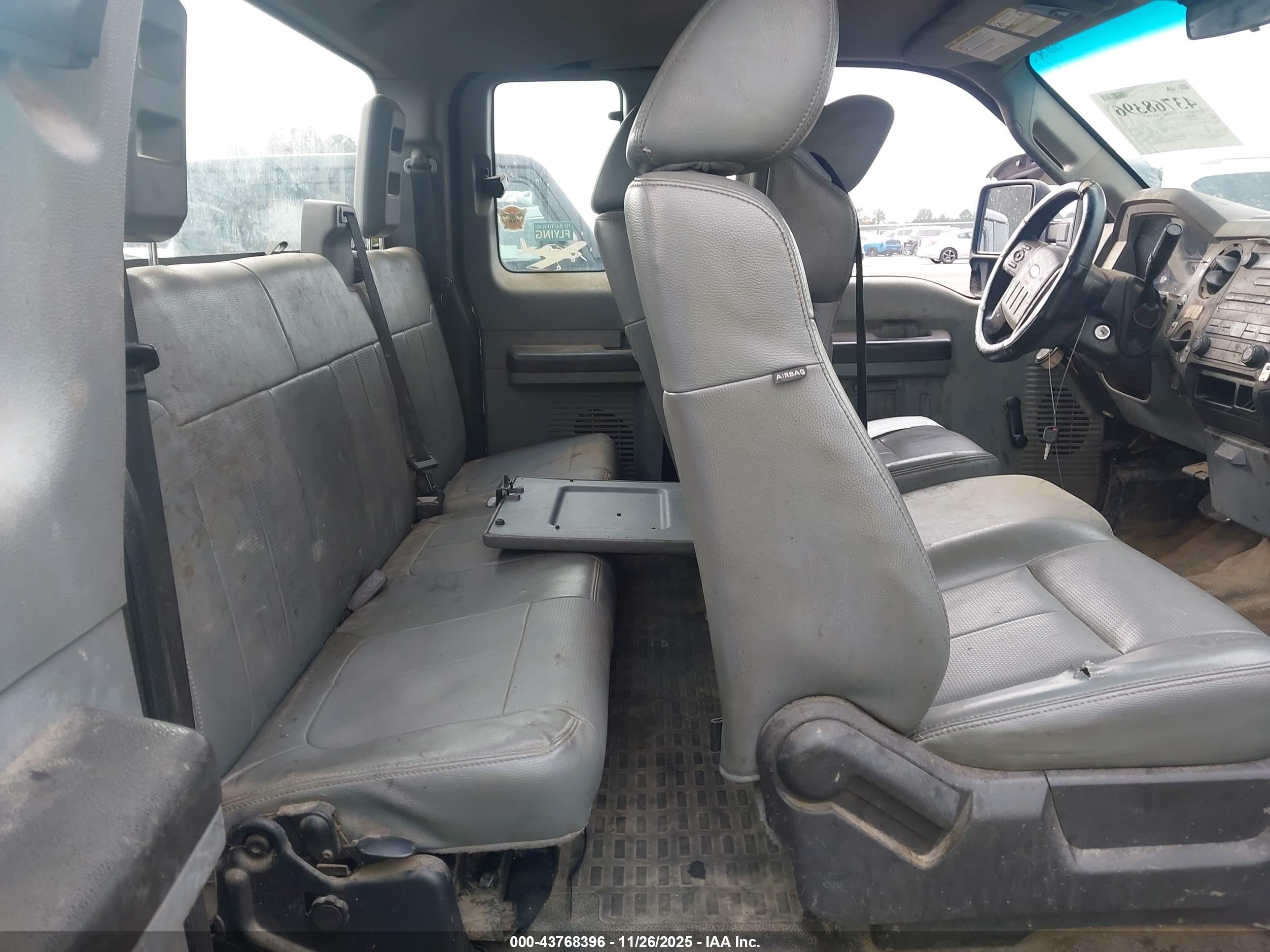 FORD F-250 image 8