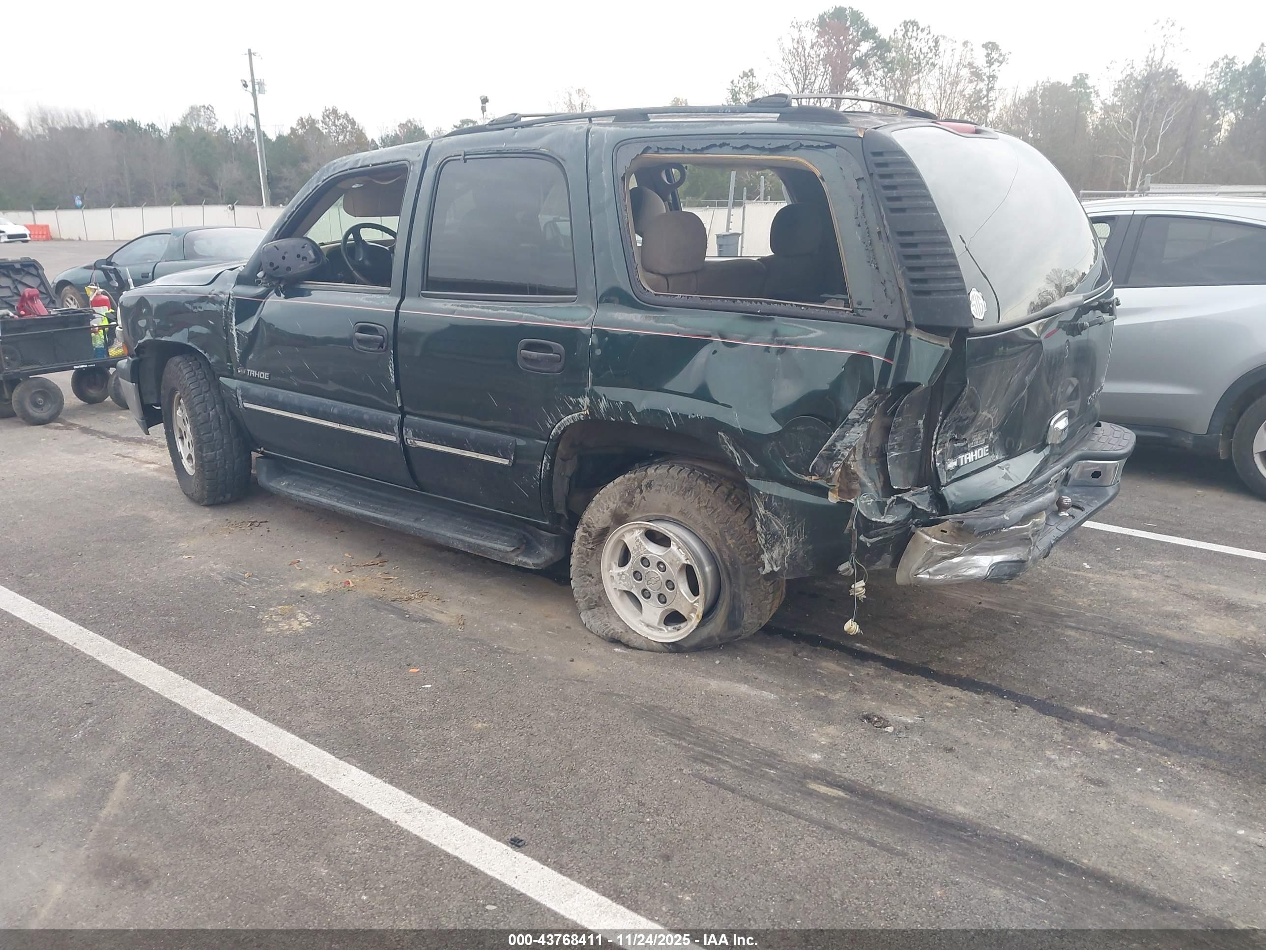 CHEVROLET TAHOE image 3