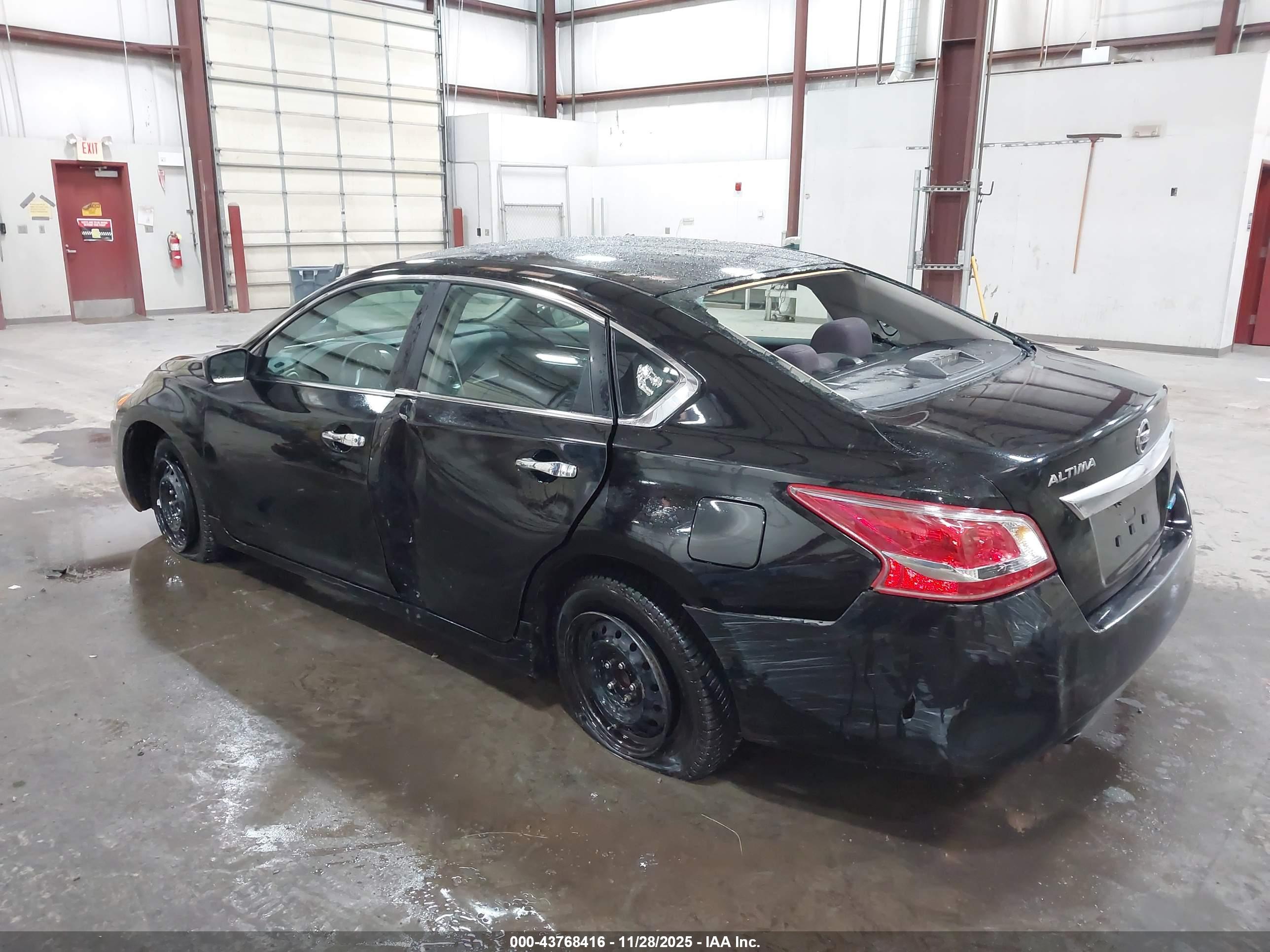 NISSAN ALTIMA image 3