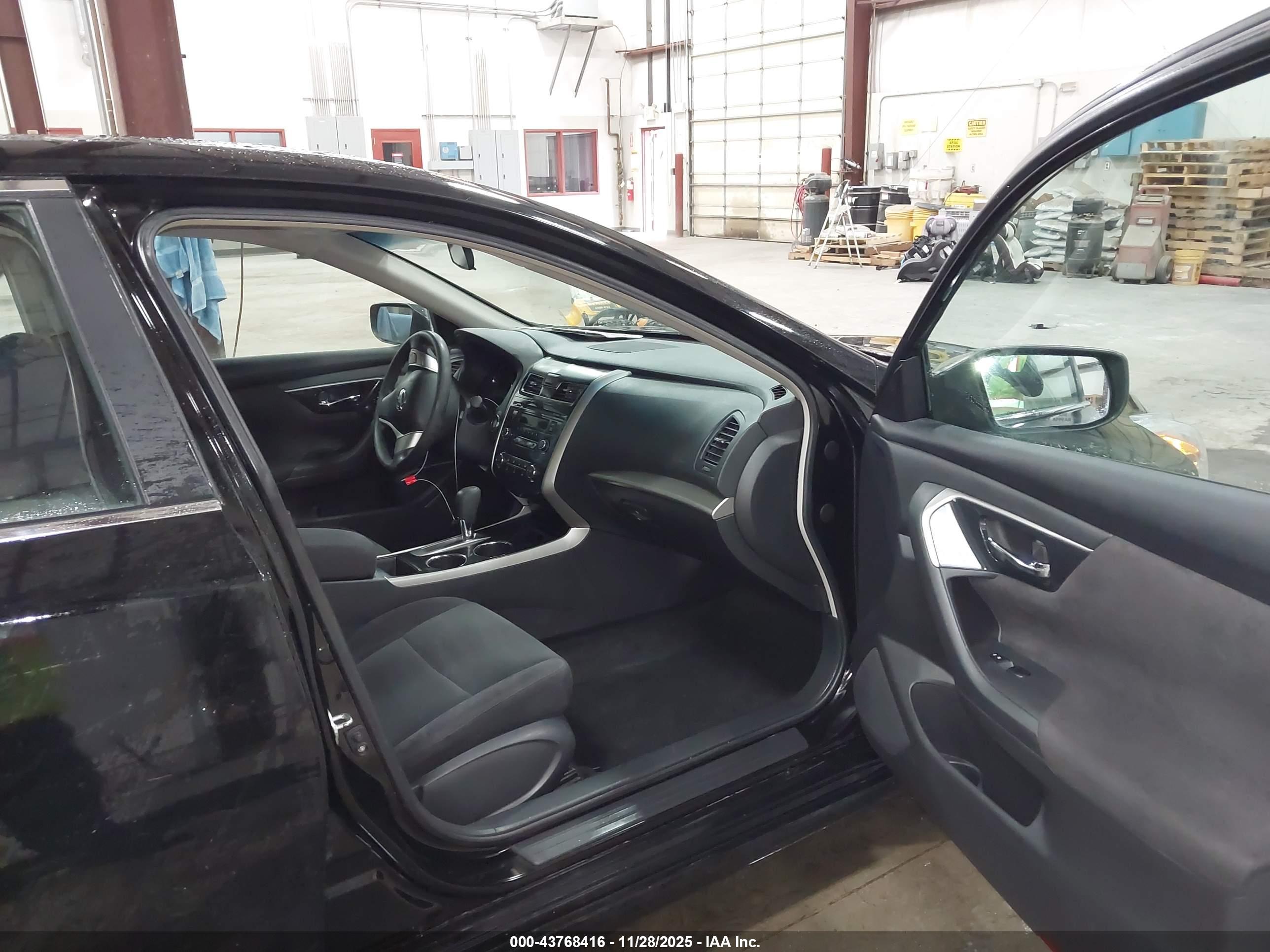 NISSAN ALTIMA image 5