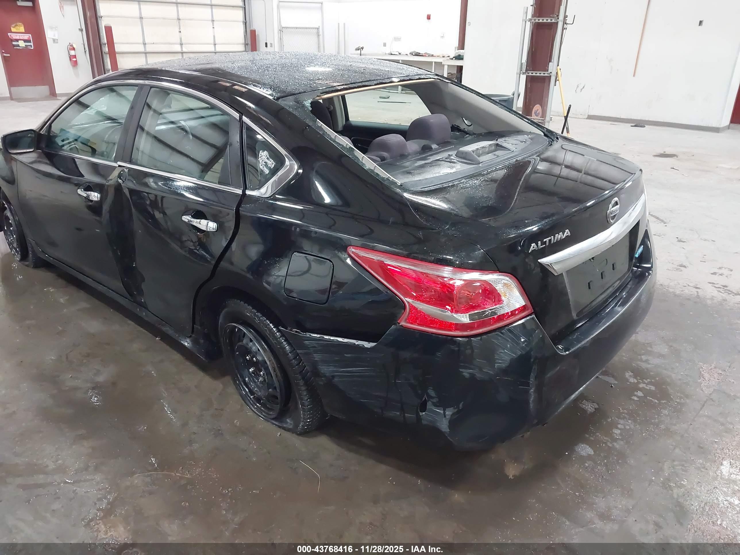 NISSAN ALTIMA image 6